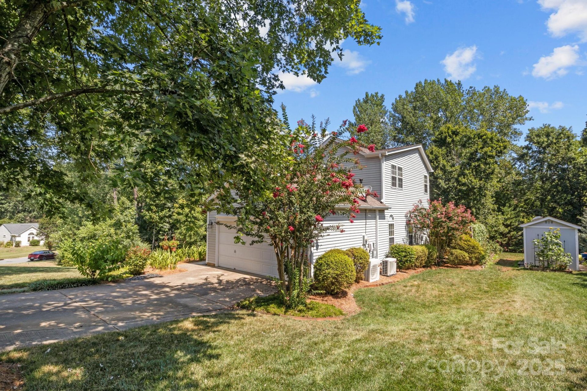 Property image 3 at 165 W Walnut Avenue, Mount Holly, NC 28120