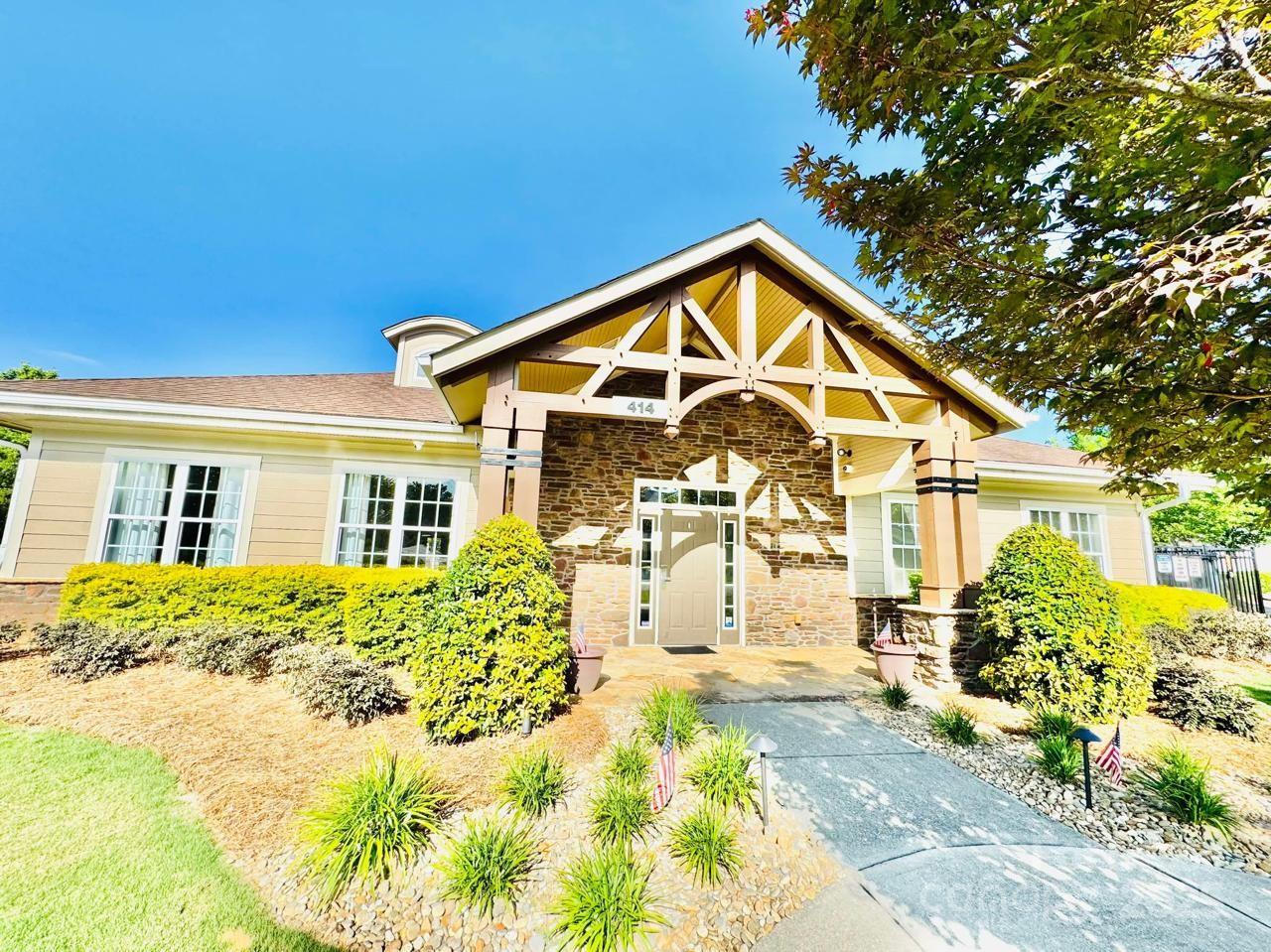 821 Canoe Song Road