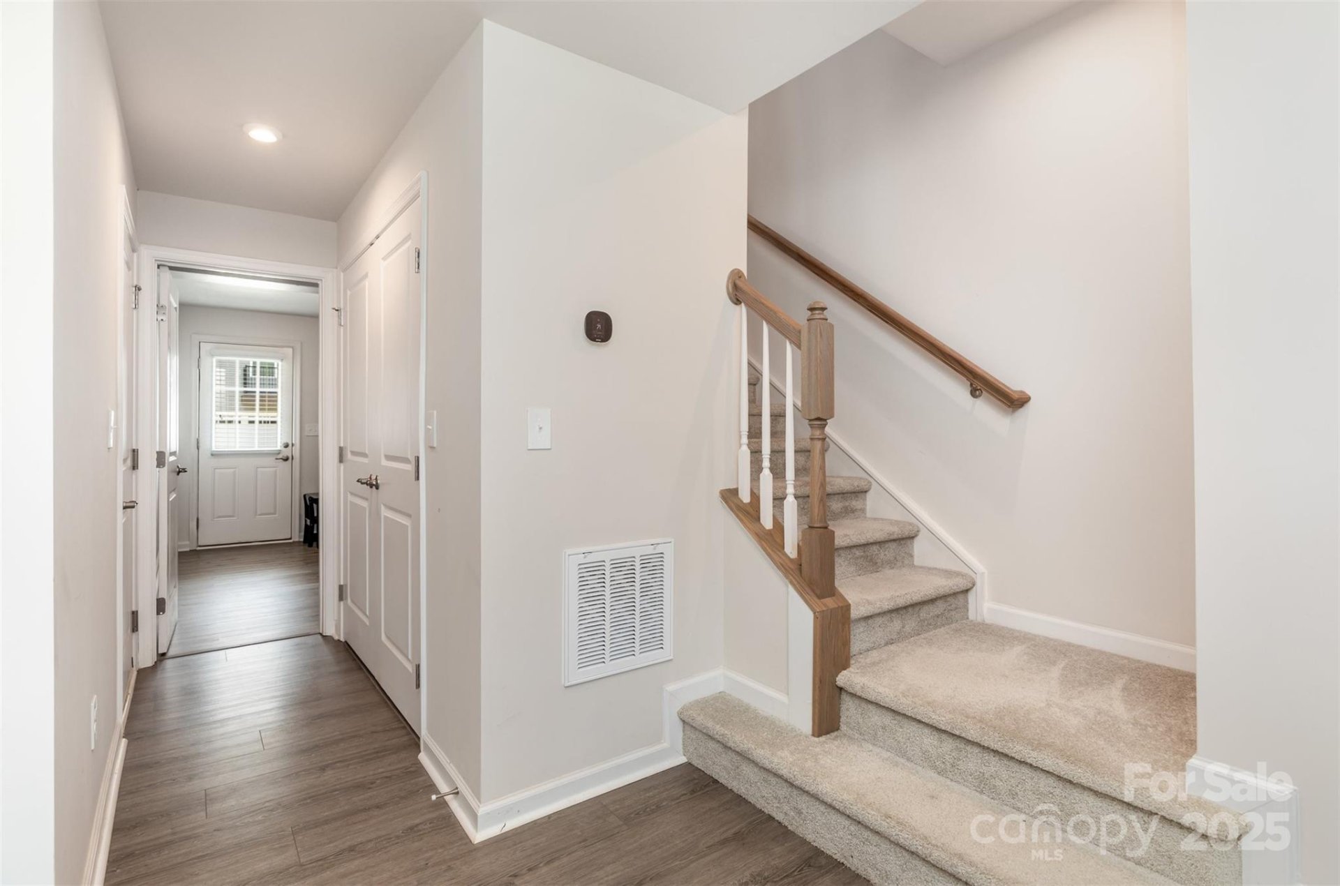 Property image 3 at 2103 Autumn Olive Lane, Matthews, NC 28104