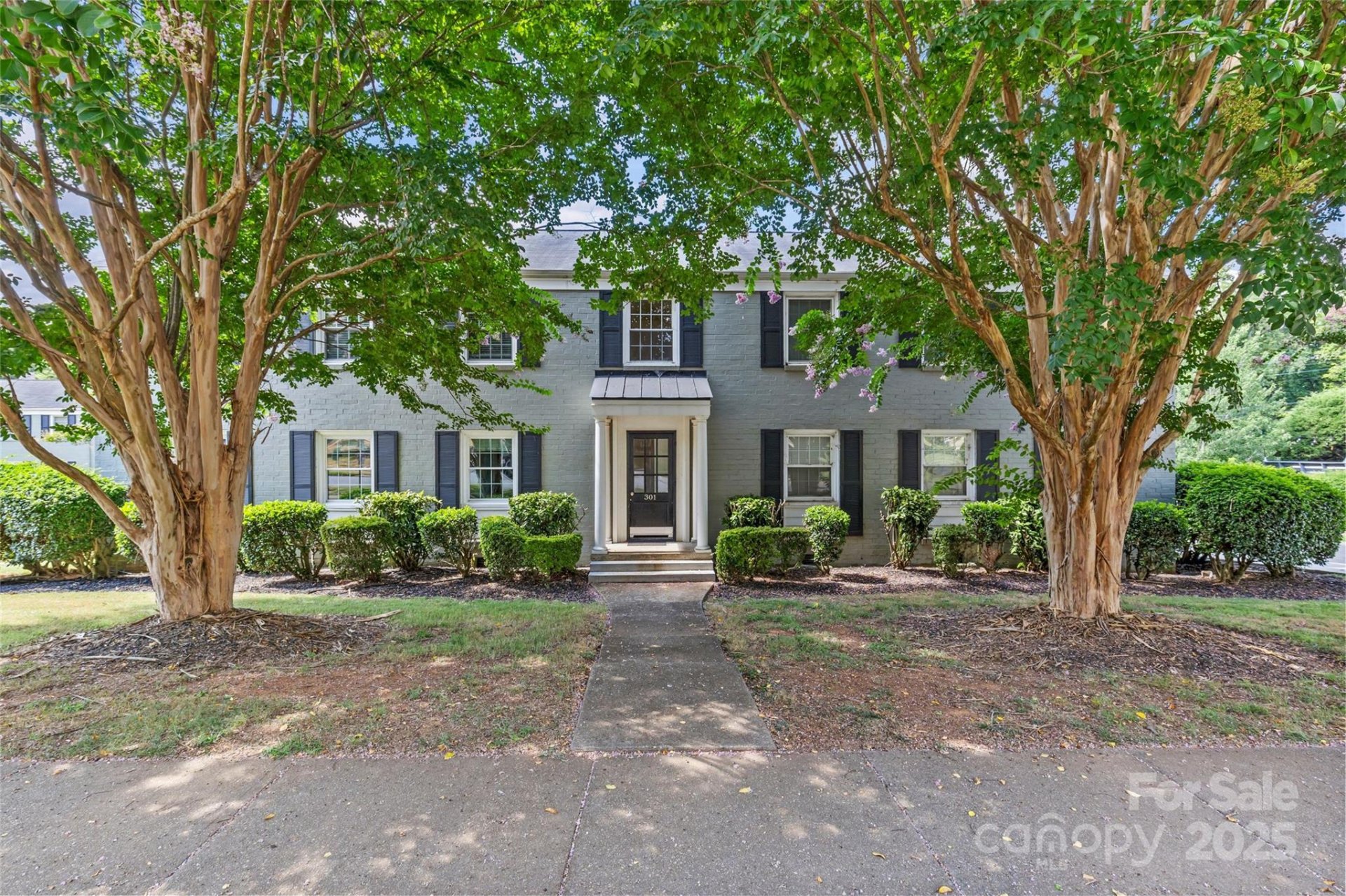 Property image 2 at 301 Wakefield Drive, Charlotte, NC 28209