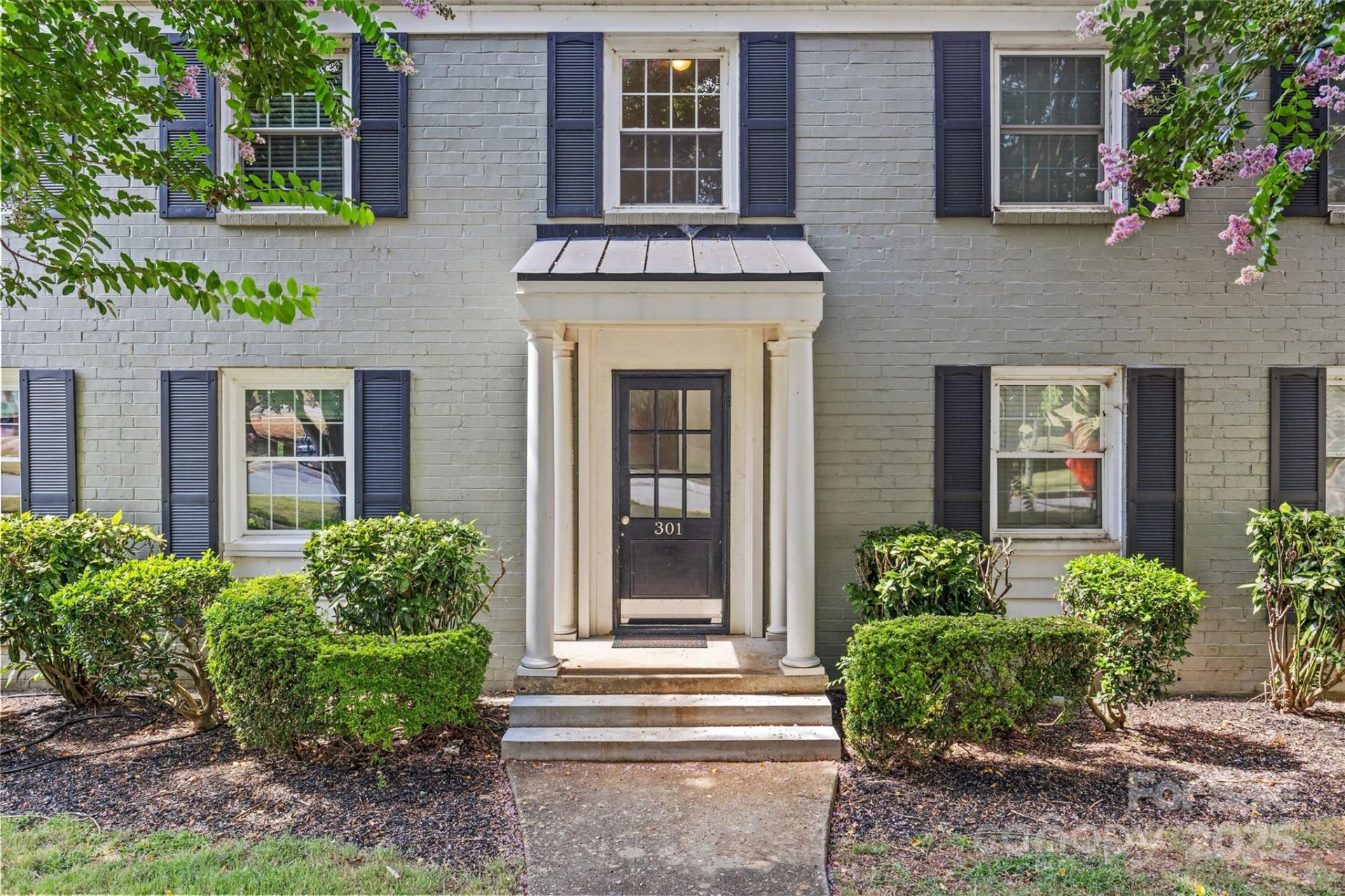 Property image 4 at 301 Wakefield Drive, Charlotte, NC 28209