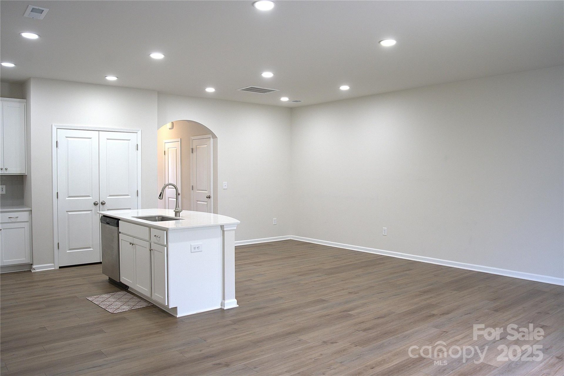 Property image 3 at 6019 Chelsea Oaks Ridge, Fort Mill, SC 29708