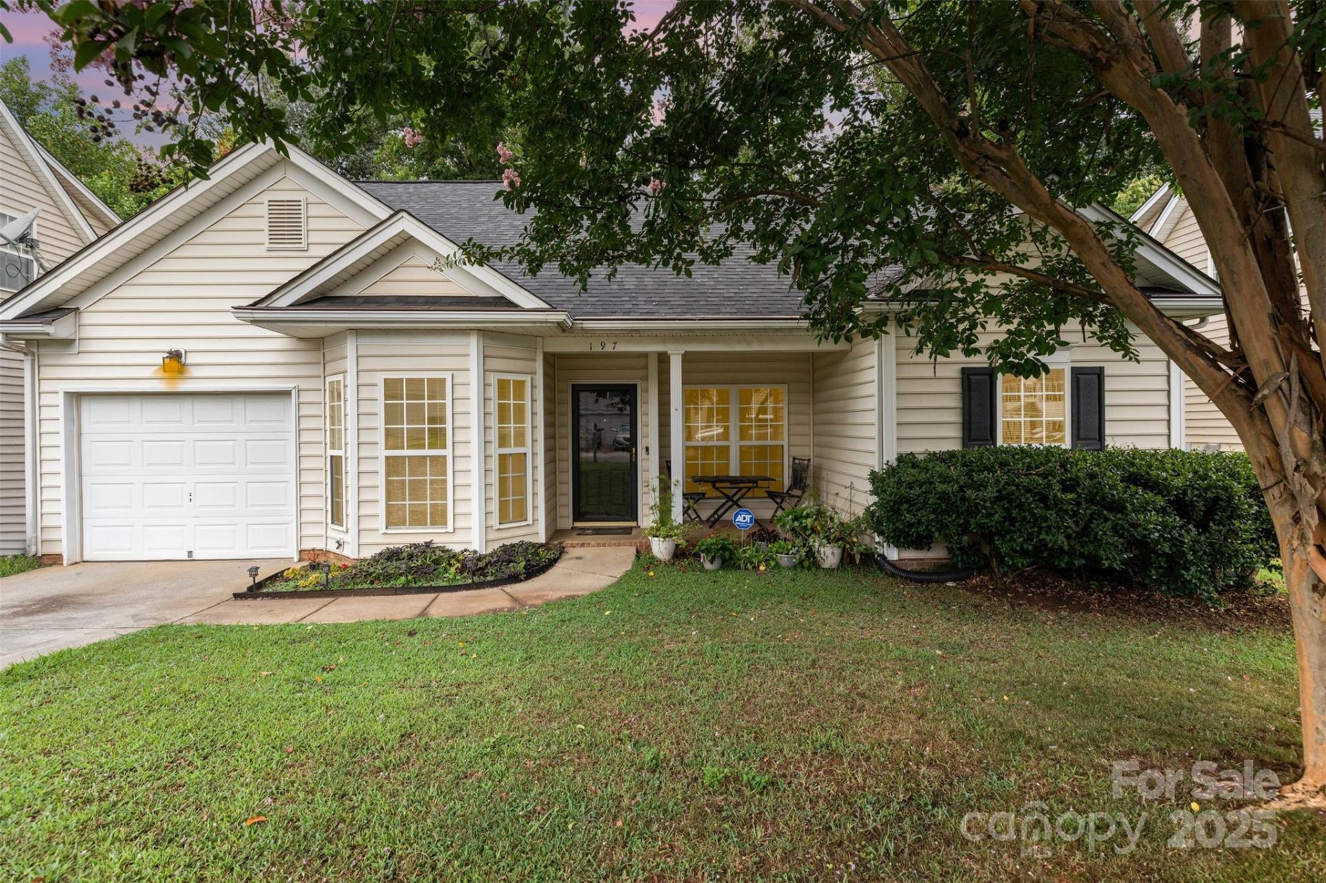 Property image 1 at 197 Everett Park Drive, Mooresville, NC 28115