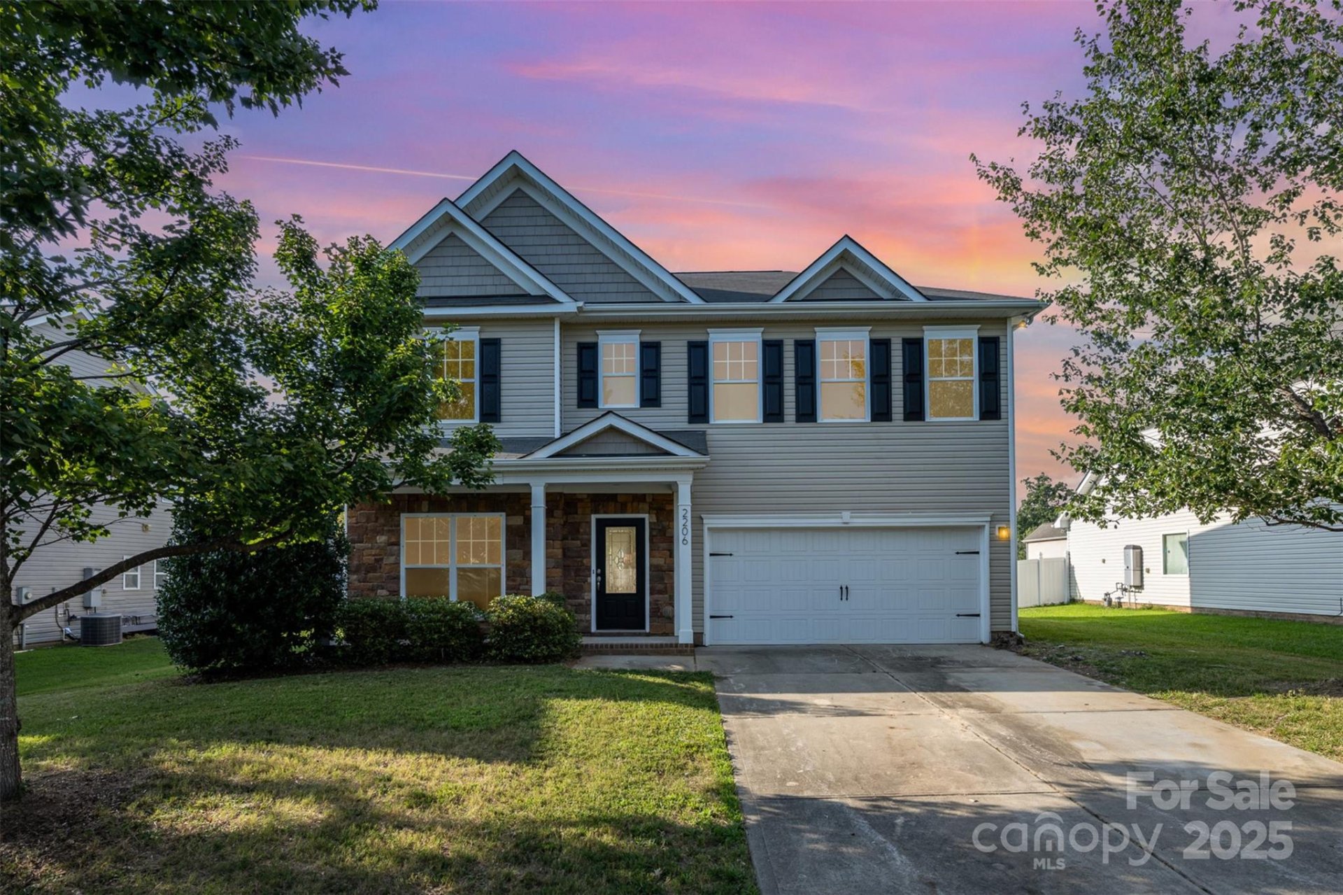 2206 Kingstree Drive