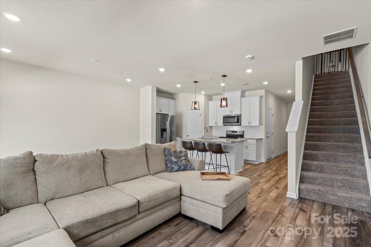 Property image 4 at 1021 Plumcrest Drive, Charlotte, NC 28216