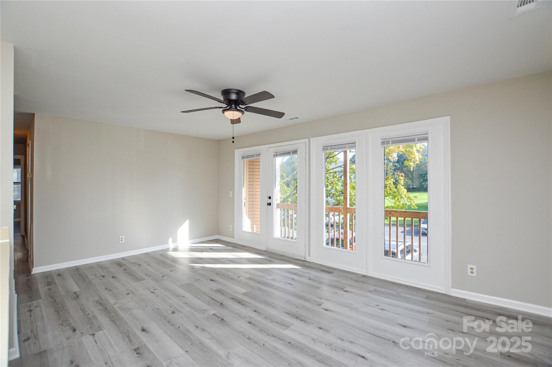 Property image 4 at 6156 Meadow Rose Lane, Charlotte, NC 28215