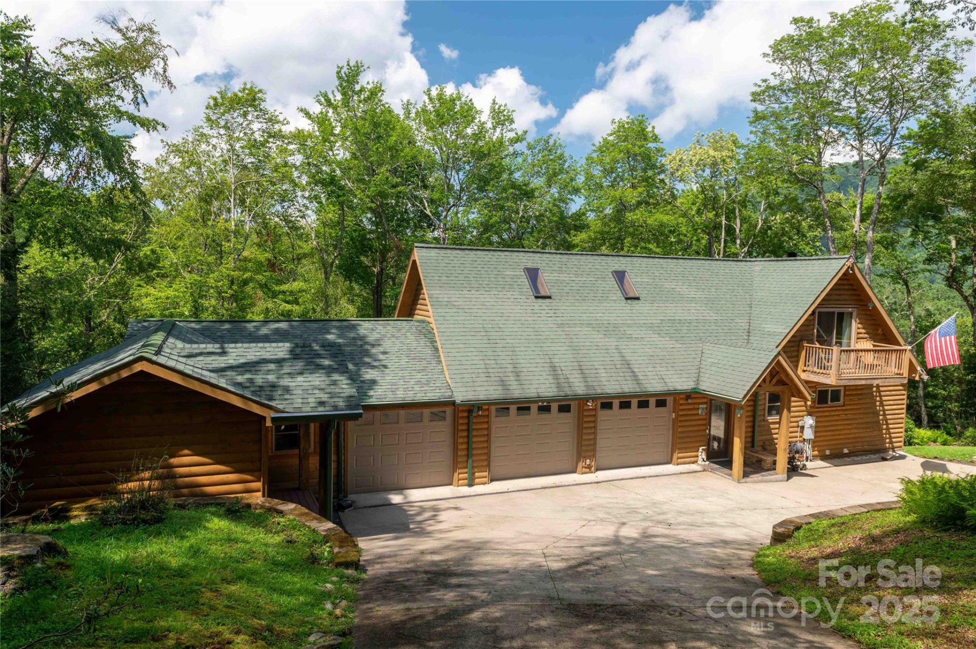 Property image 2 at 1055 Winterstar Loop, Burnsville, NC 28714