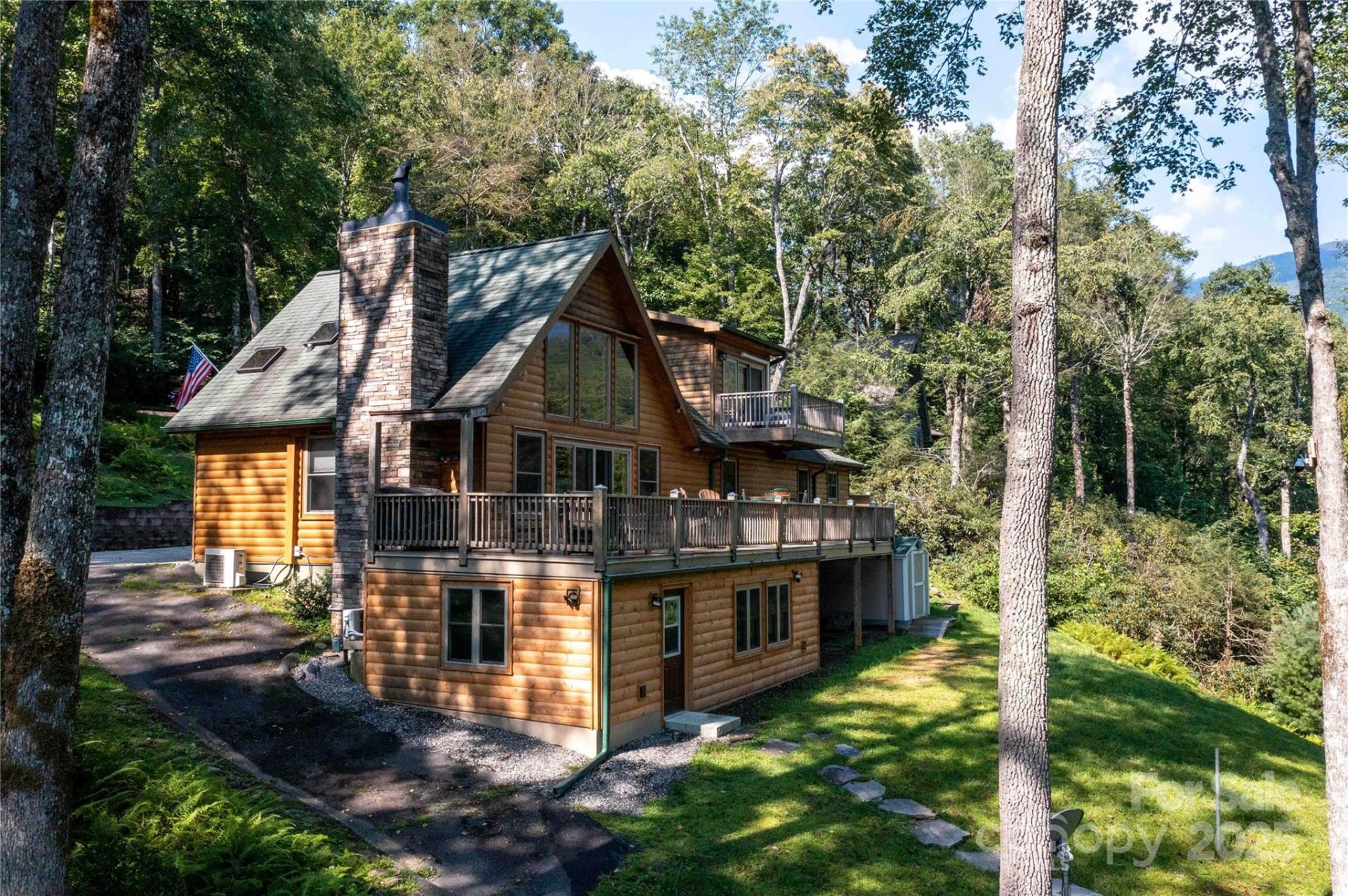 Property image 4 at 1055 Winterstar Loop, Burnsville, NC 28714