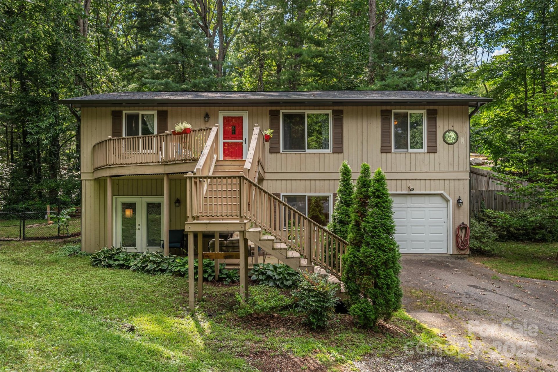 2 Muirfield Court