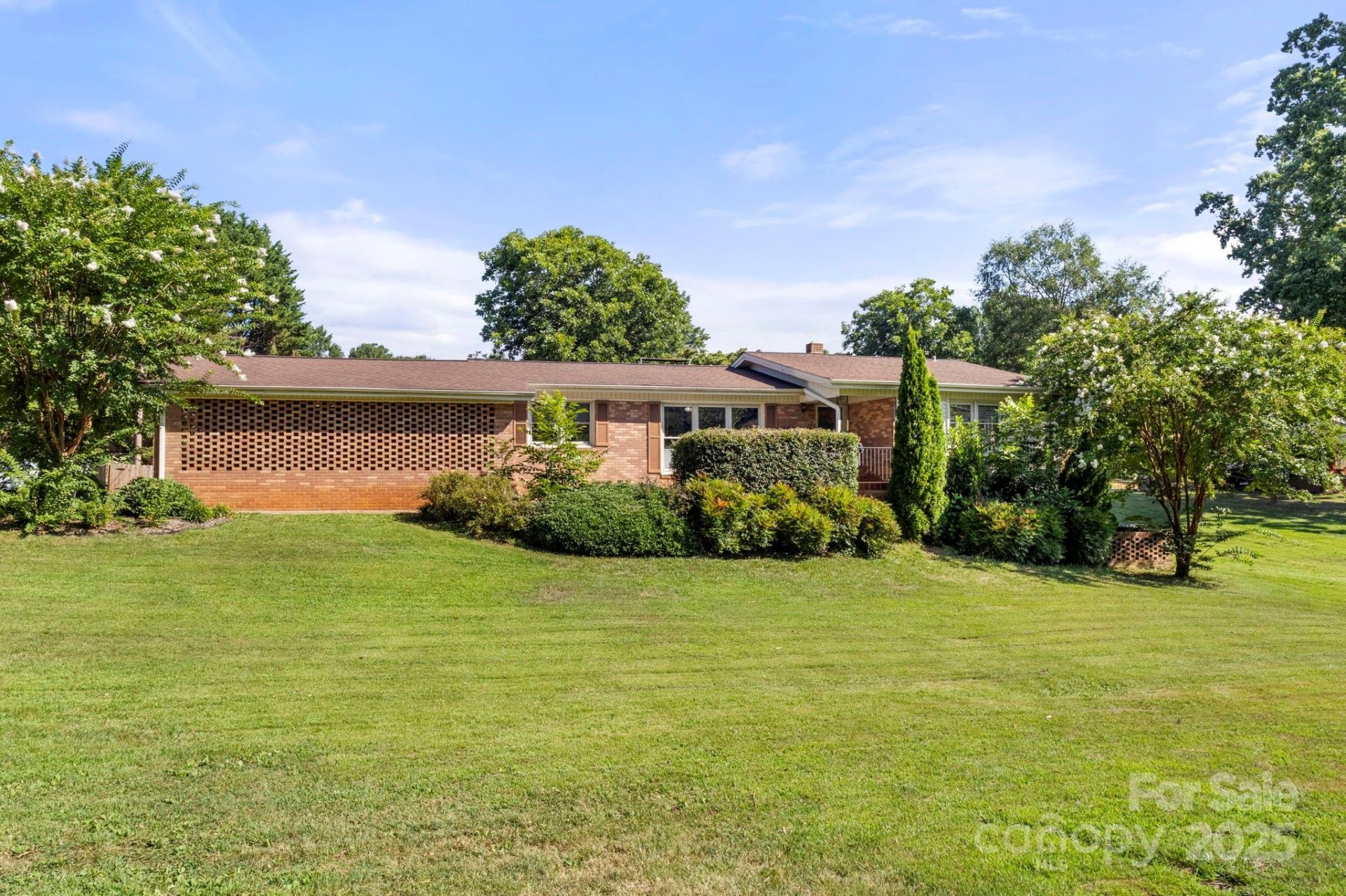 Linwood, Kings Mountain Community