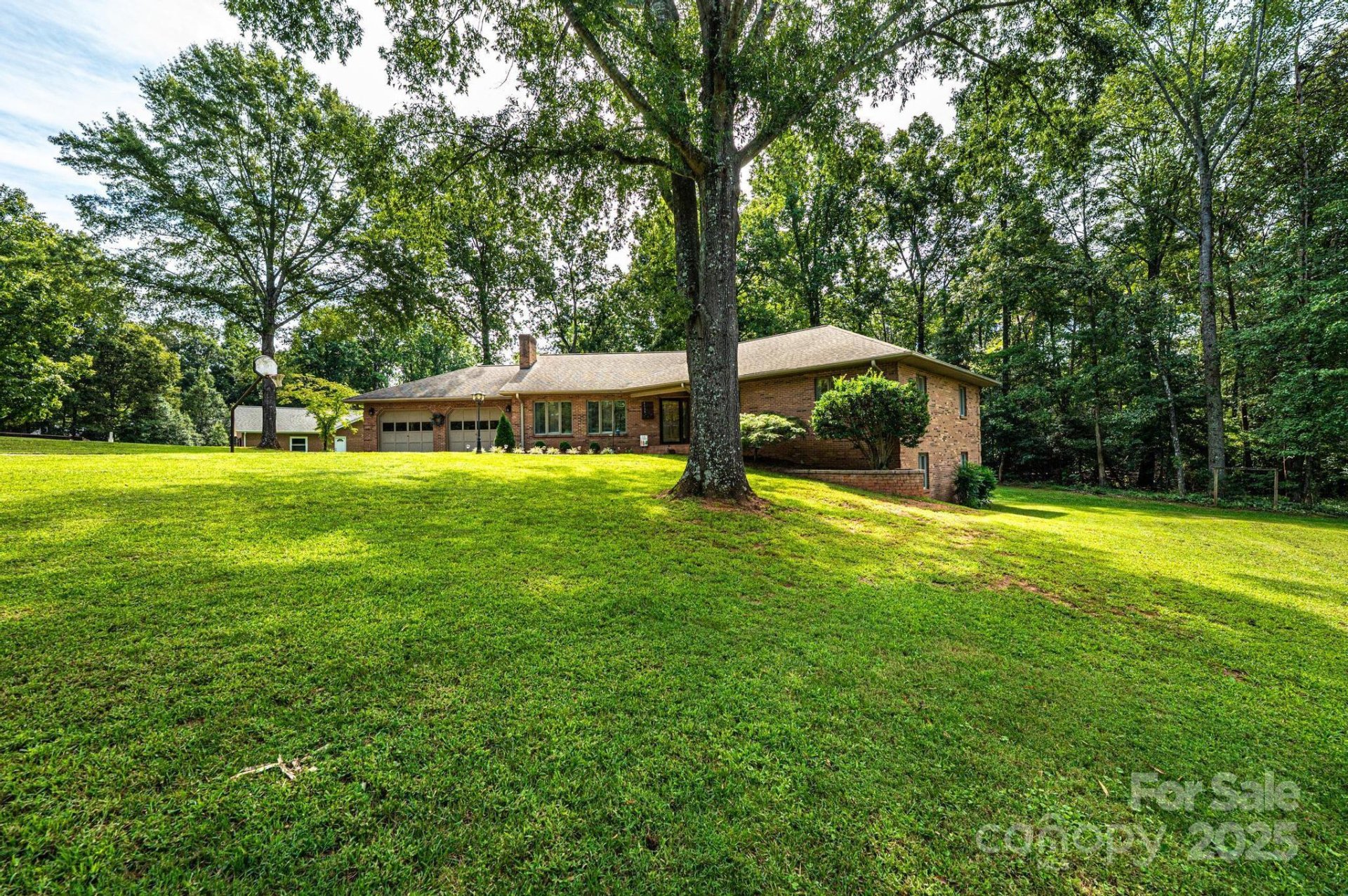 Property image 2 at 5933 Willowbottom Road, Hickory, NC 28602