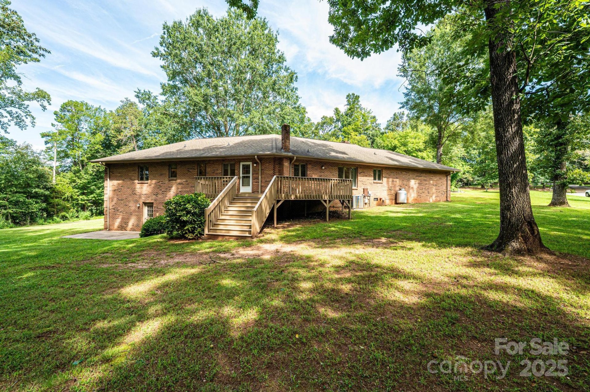 Property image 3 at 5933 Willowbottom Road, Hickory, NC 28602