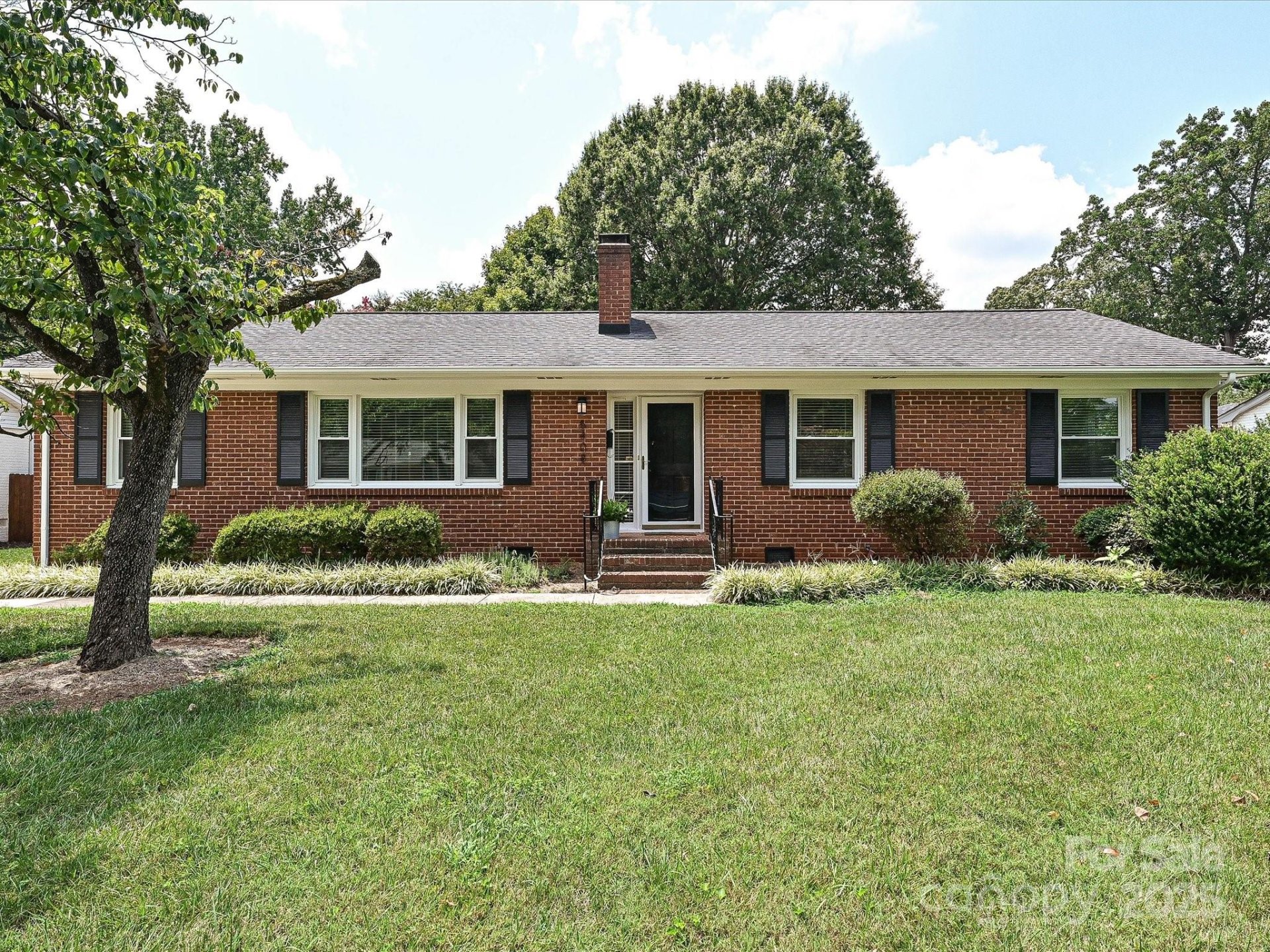Property image 1 at 5408 Valley Forge Road, Charlotte, NC 28210