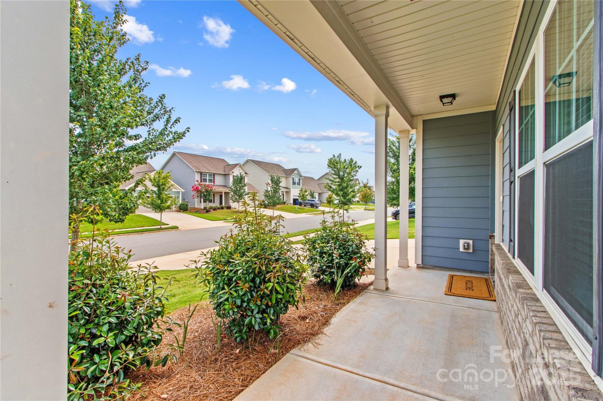 Property image 2 at 129 Canada Drive, Statesville, NC 28677