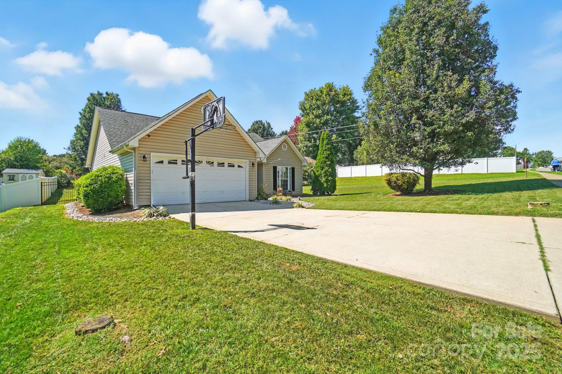 Property image 2 at 4277 Timberwood Drive, Gastonia, NC 28056