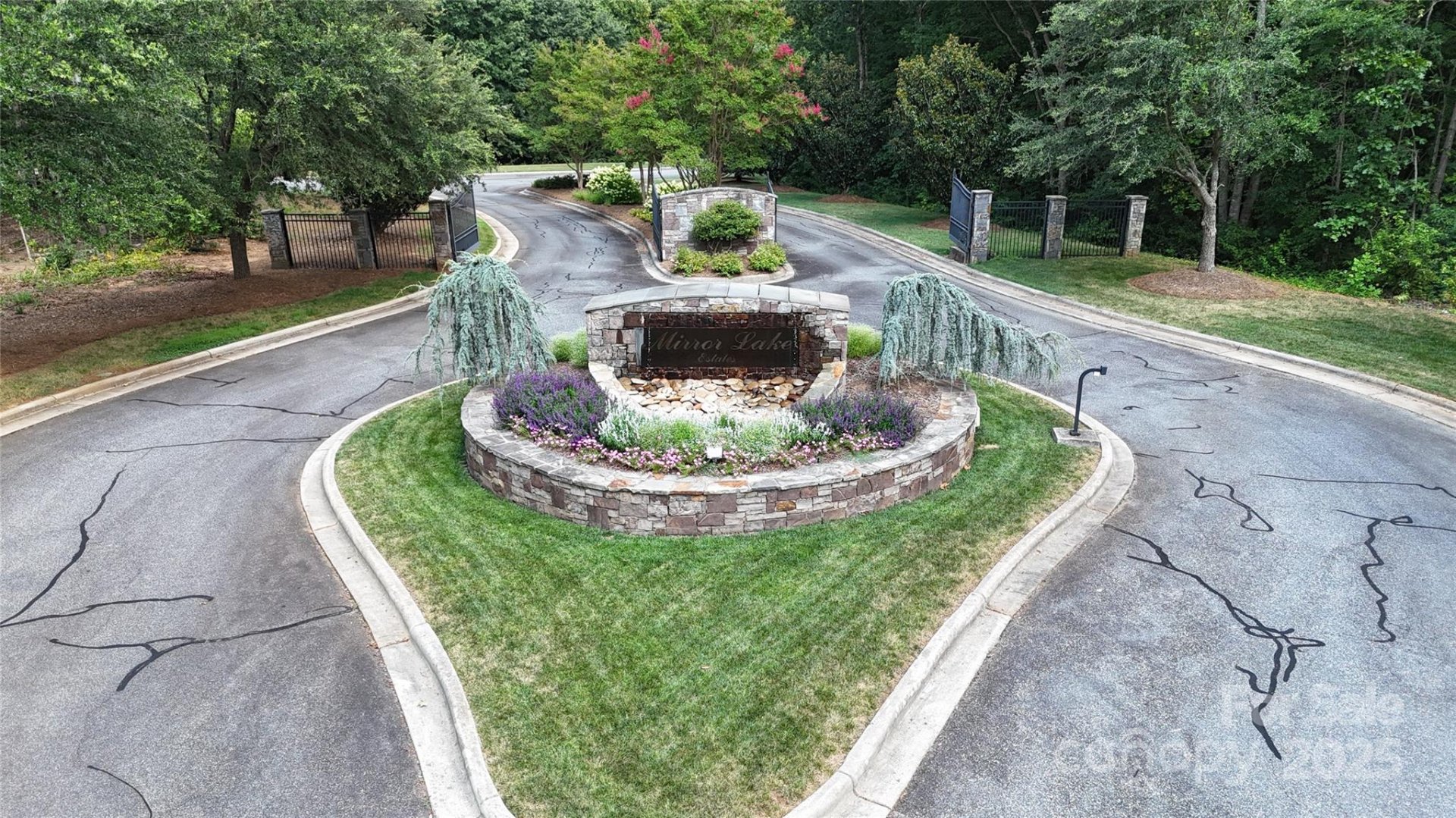 Property image 2 at 4604 Mirror Lake Drive, Catawba, NC 28609