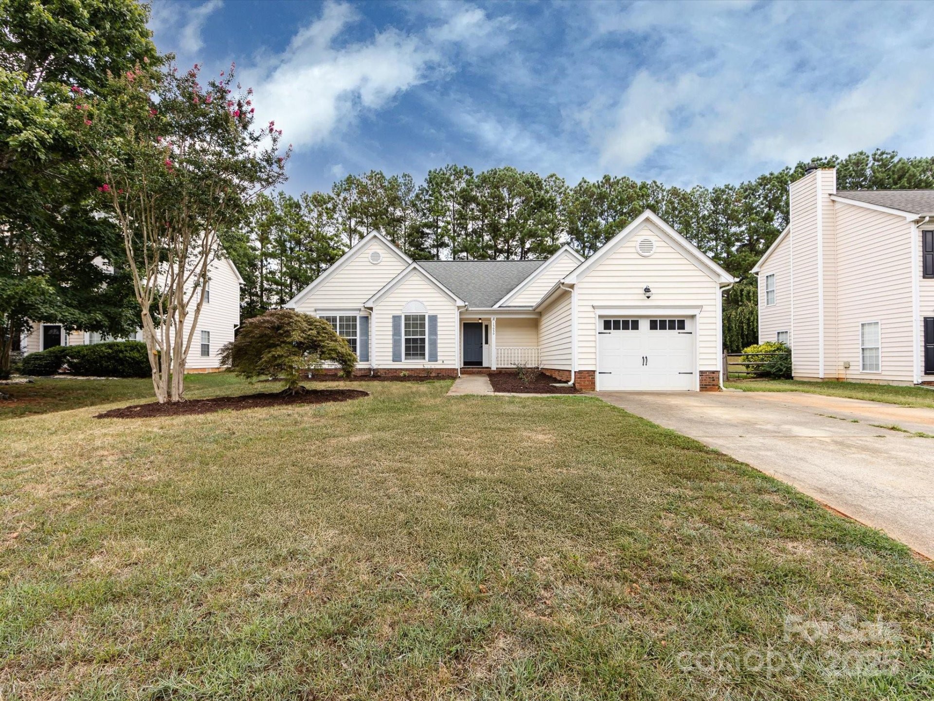 Property image 3 at 13030 Peacock Lane, Charlotte, NC 28215