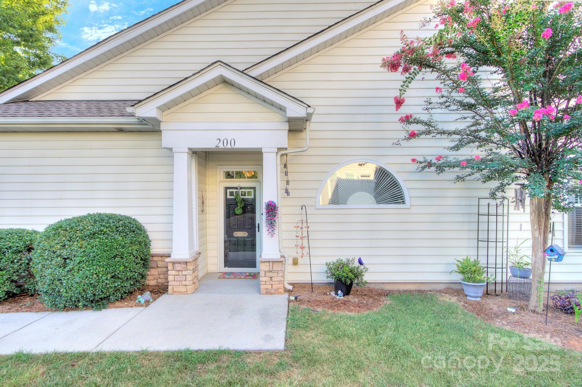 Property image 3 at 200 Park View Drive, Belmont, NC 28012