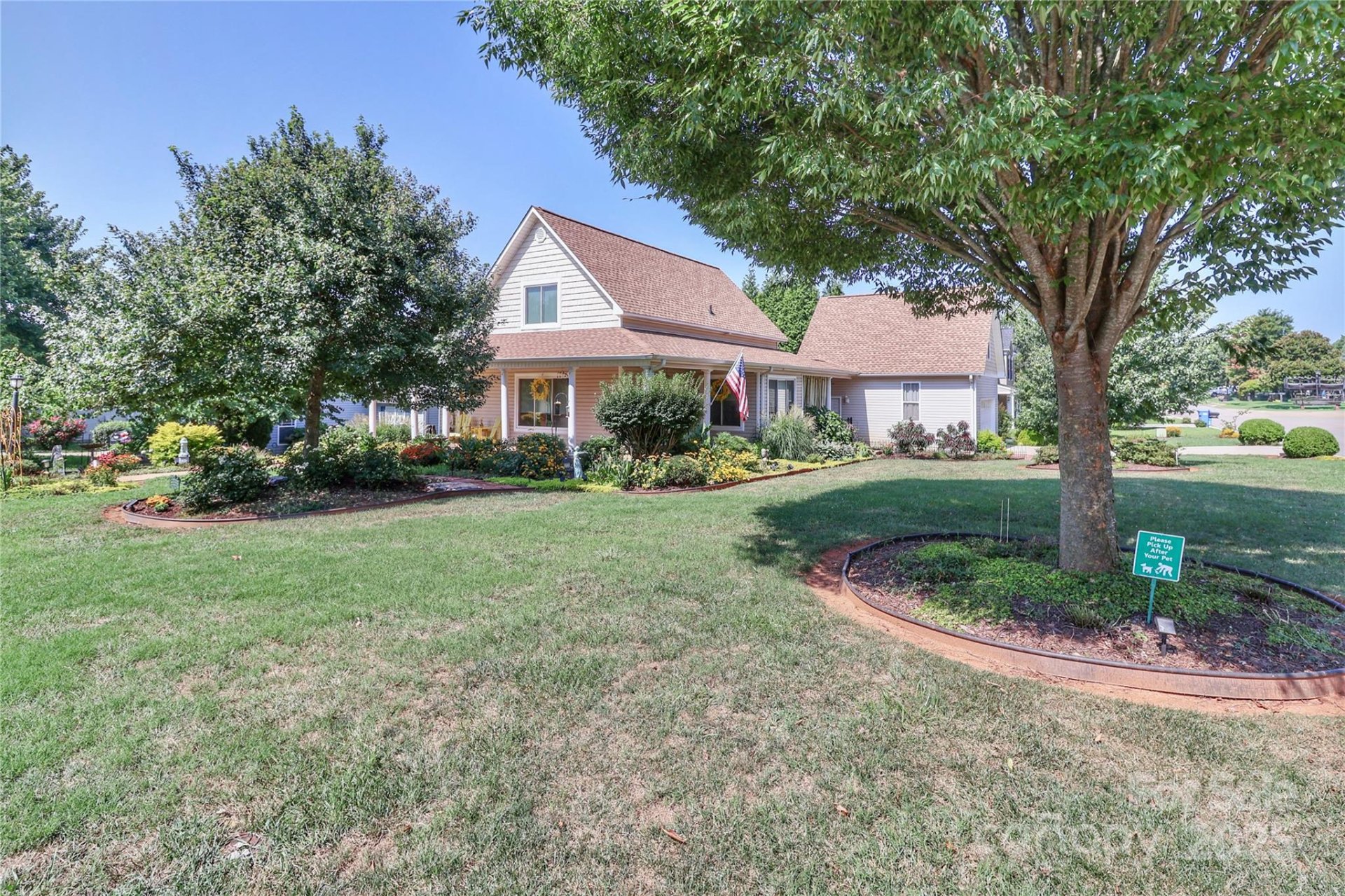 139 Valencia Lane