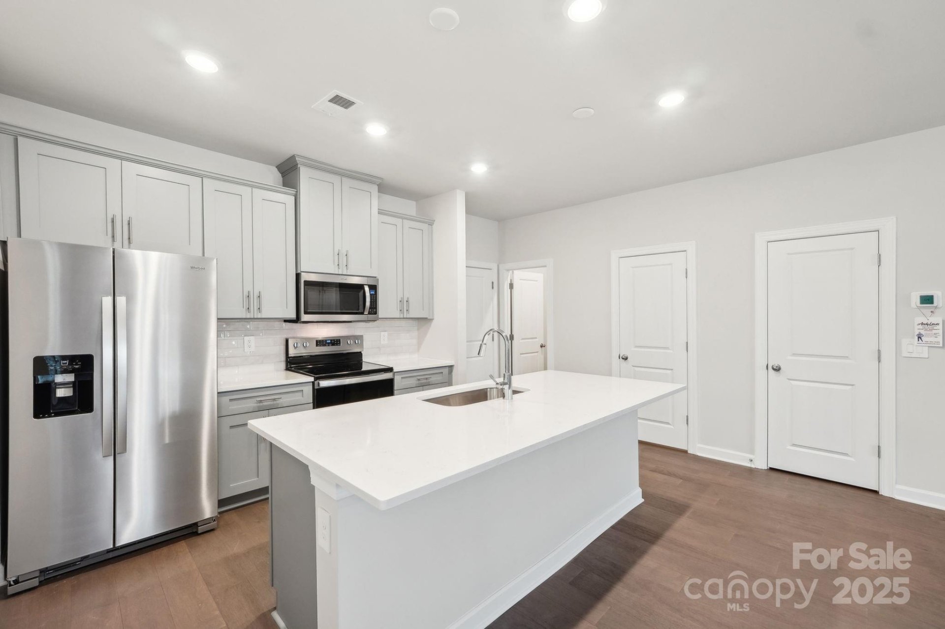 Property image 4 at 135 Utility Lane, Mooresville, NC 28117