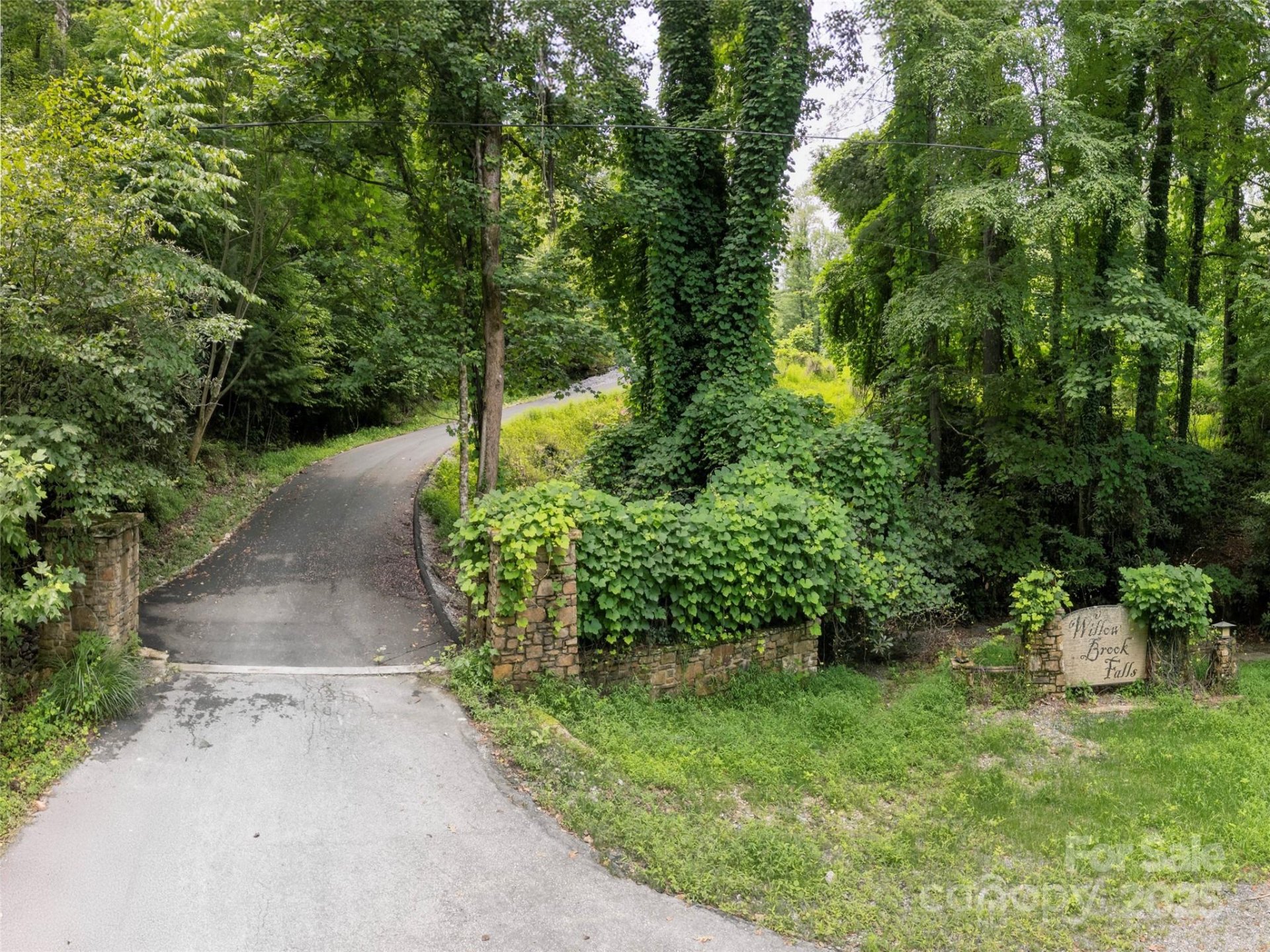 Property at 0 Willow Falls Lane, Hendersonville, NC 28792