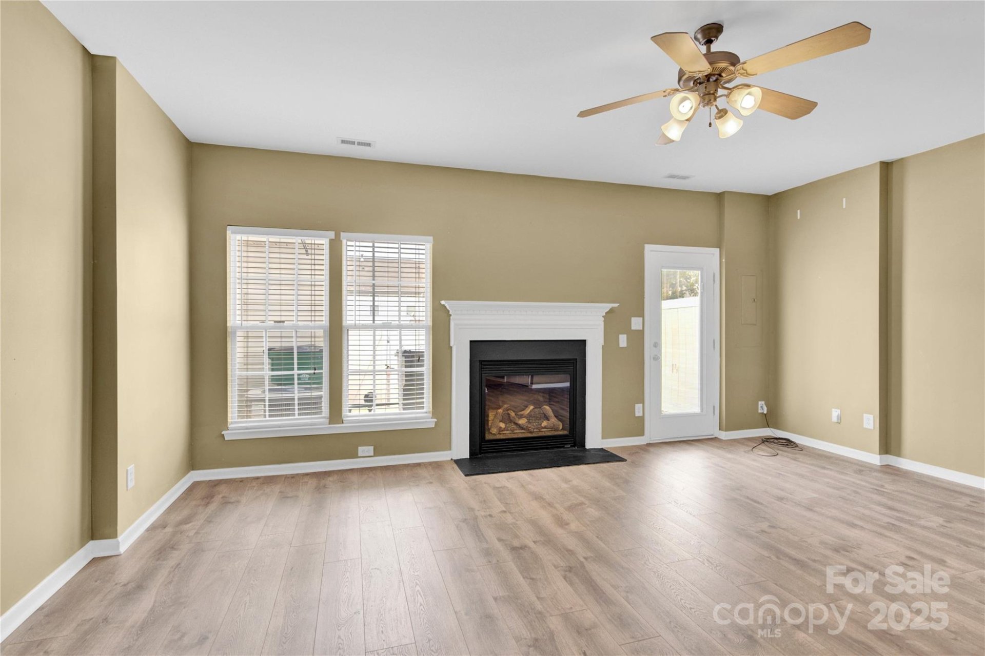 Property image 5 at 7117 Flying Scotsman Drive, Charlotte, NC 28213