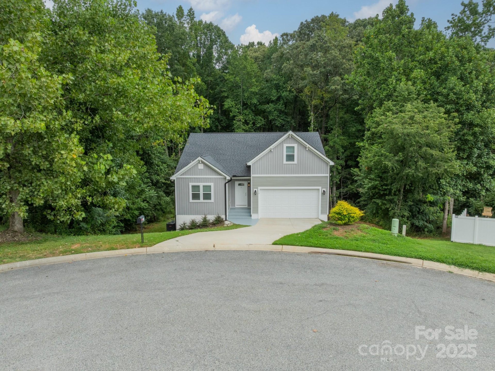 Property image 2 at 112 Pine Bluff Court, Mount Holly, NC 28120
