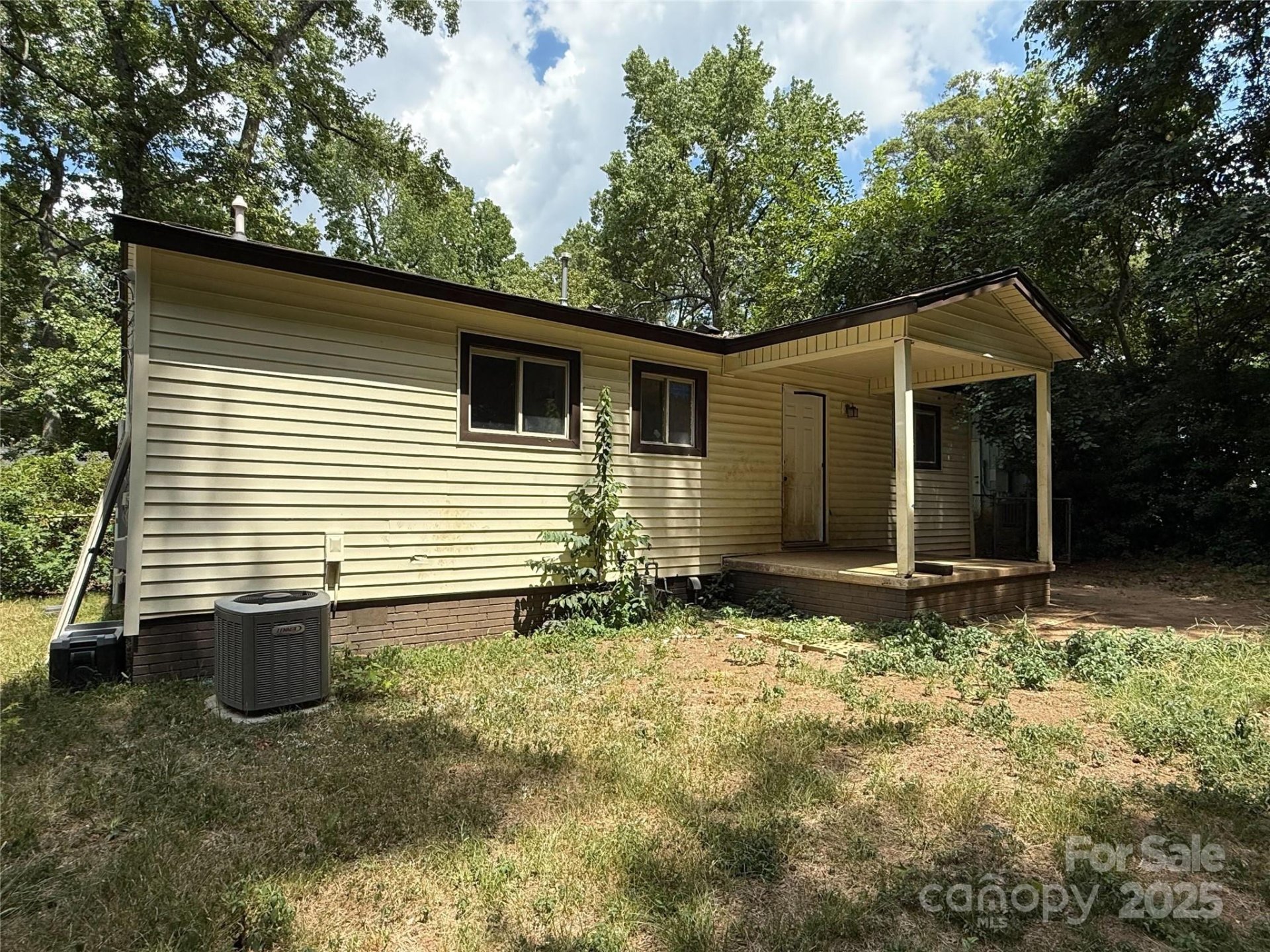 Property image 3 at 4718 Woodstone Drive, Charlotte, NC 28269