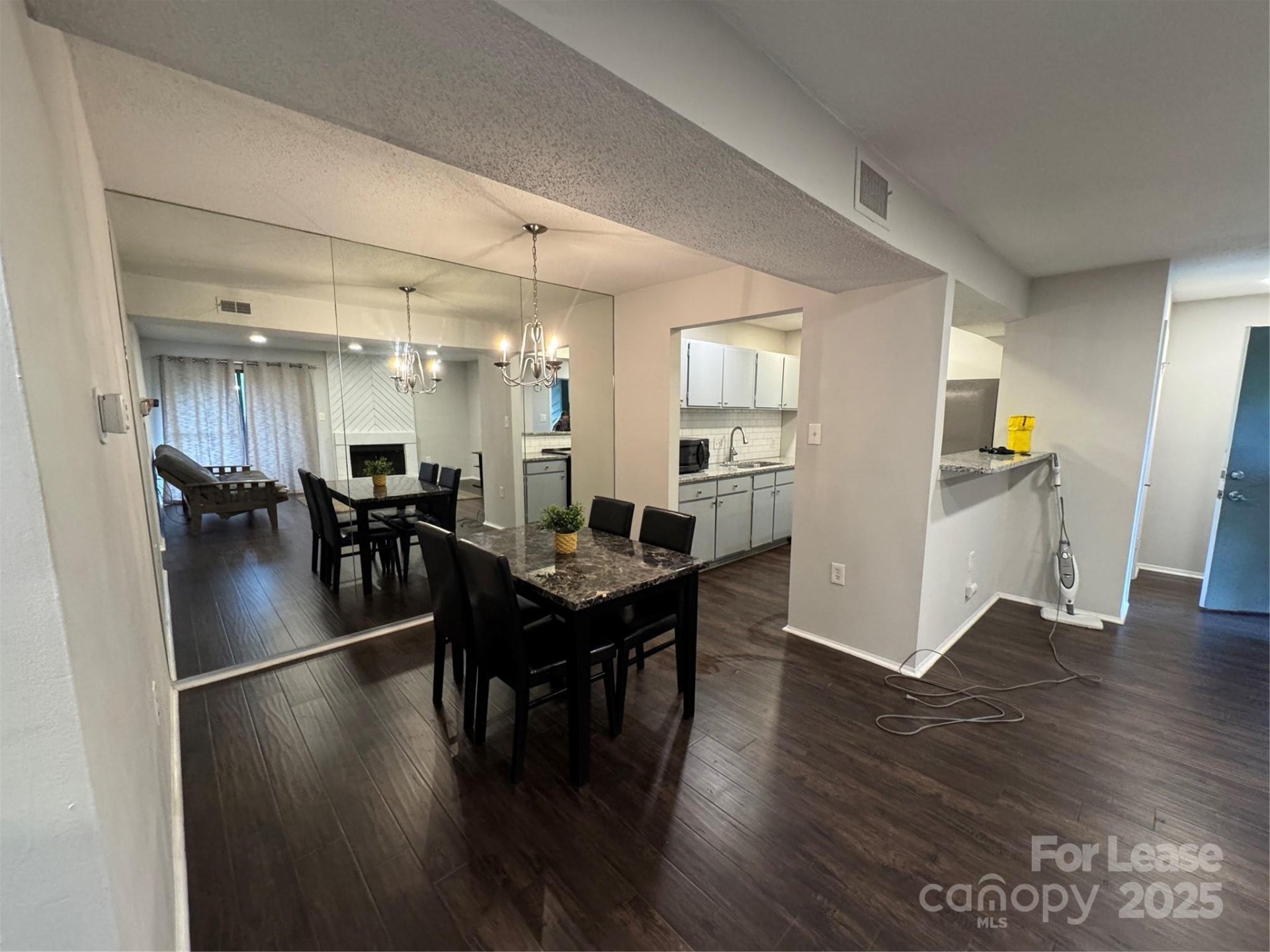 Property image 3 at 5012 Sardis Road, Charlotte, NC 28270