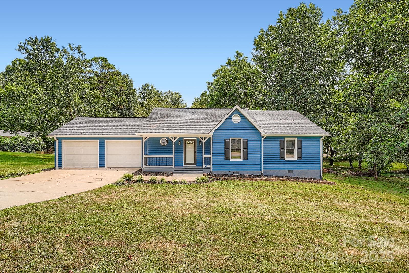 Property image 1 at 1276 Hidden Creek Circle, Hickory, NC 28602