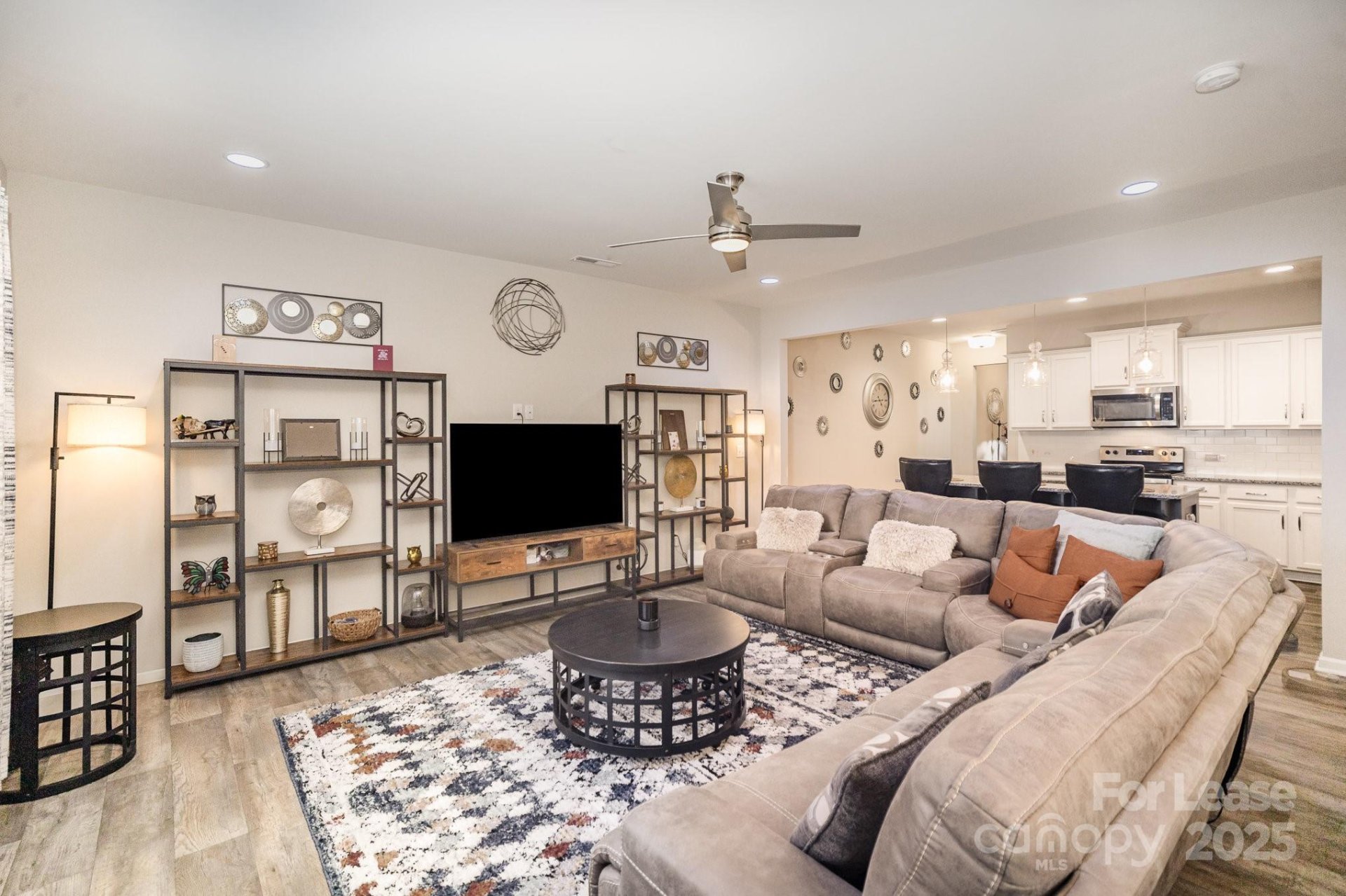 Property image 5 at 5948 River Meadow Court, Charlotte, NC 28213