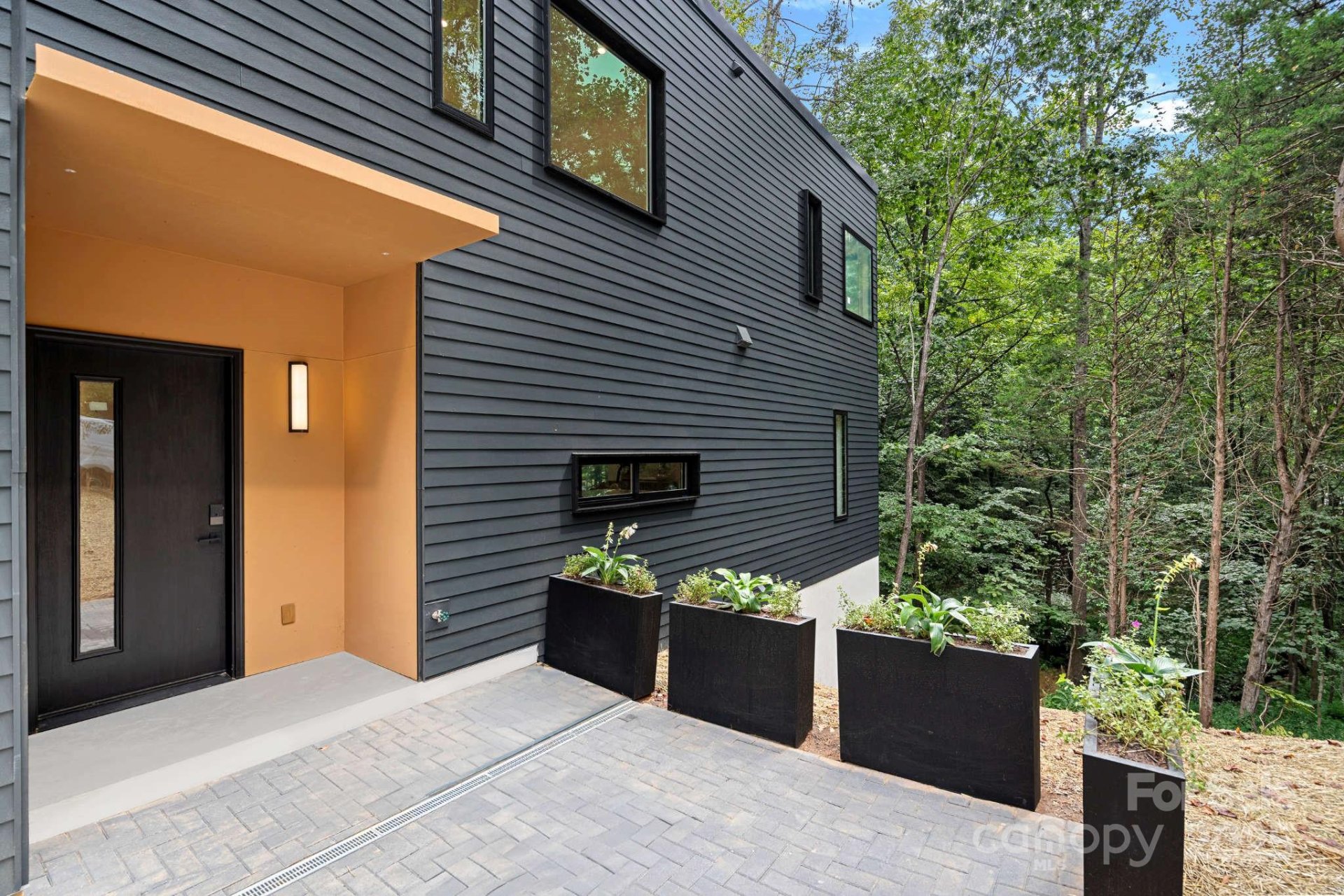 Property image 3 at 801 Autumnwood Lane, Charlotte, NC 28213