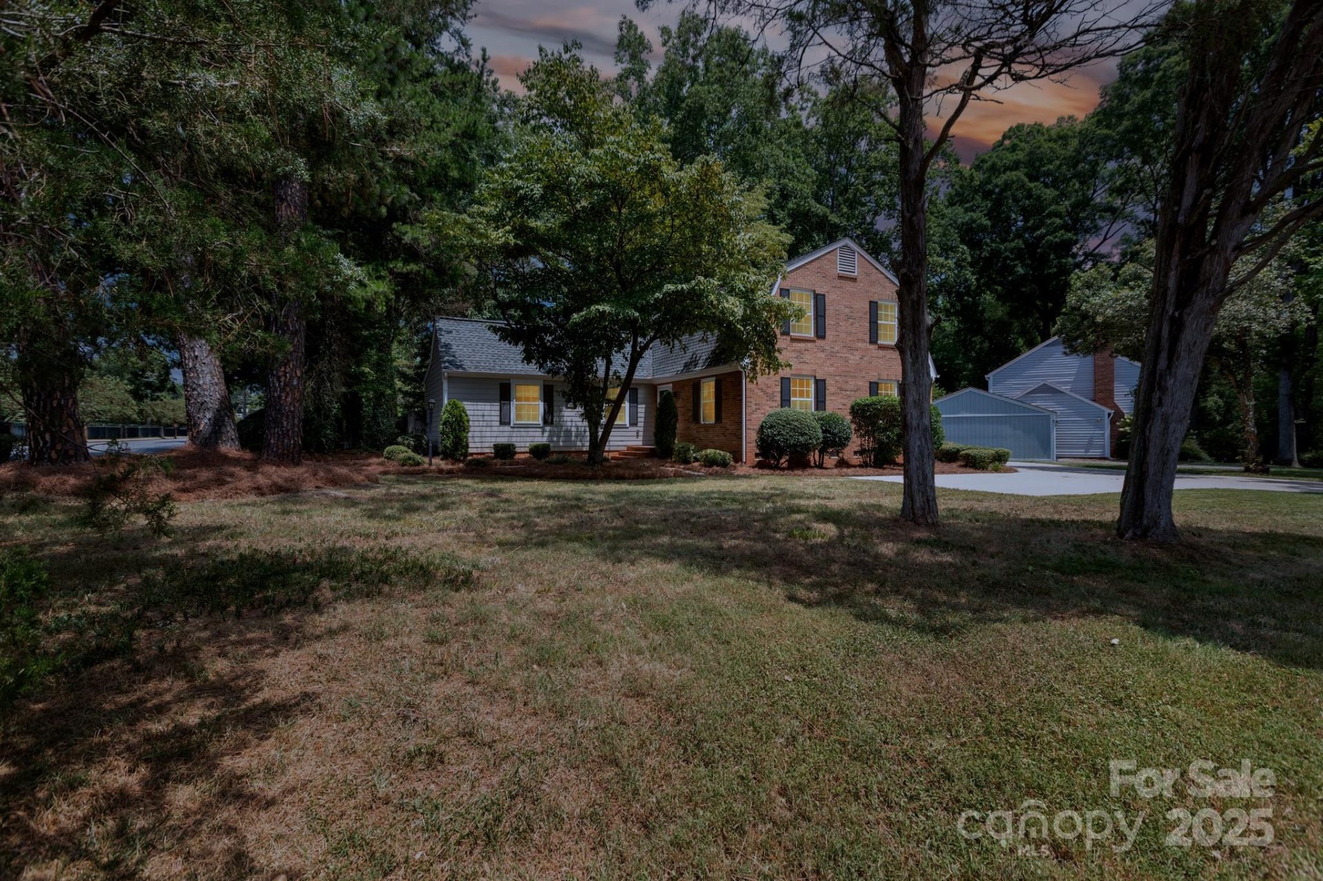 Property image 1 at 4601 Crooked Oak Lane, Charlotte, NC 28226