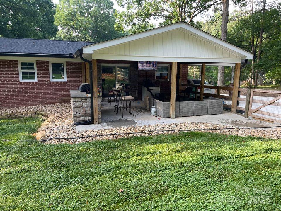 Property image 2 at 514 Crestview Drive, Albemarle, NC 28001