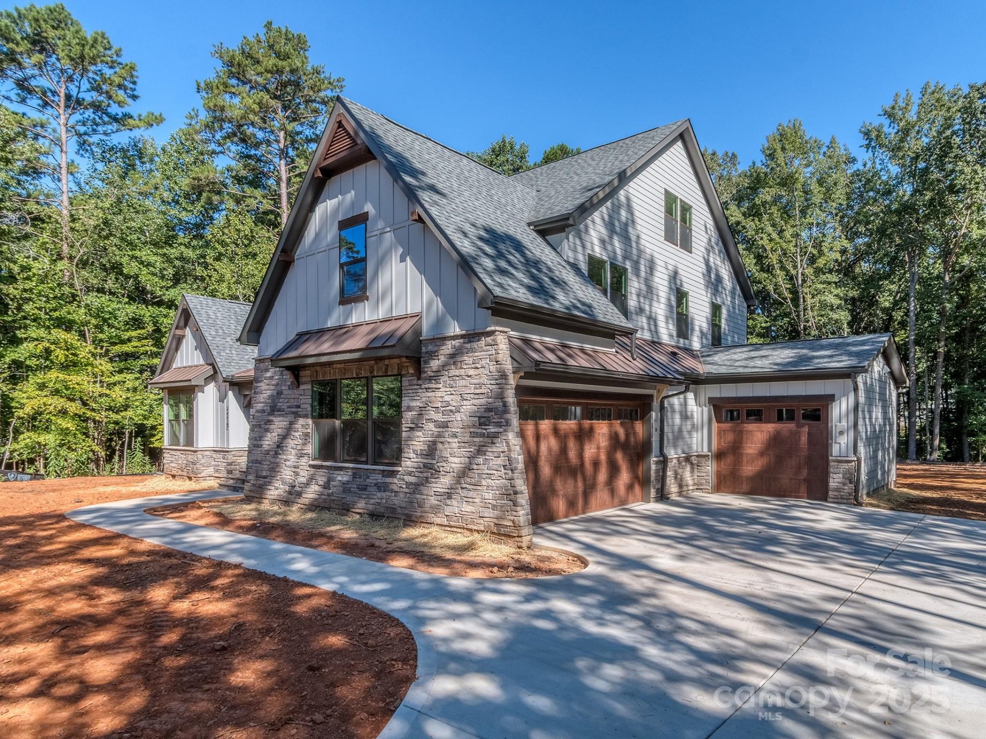 Property image 2 at 2410 Cherrywood Lane, Matthews, NC 28104