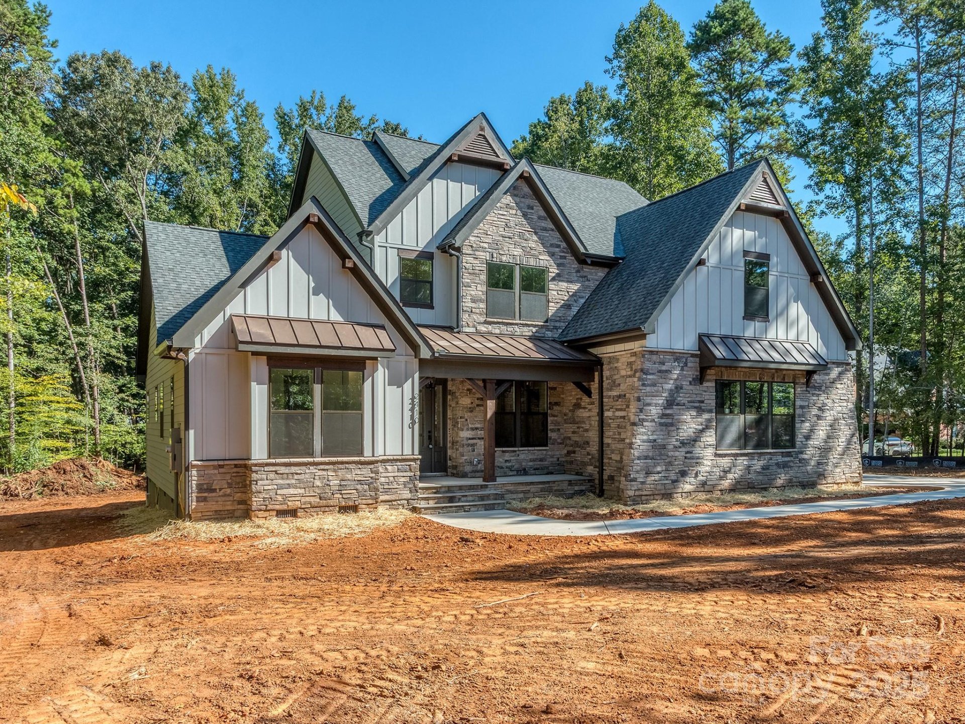 Property image 3 at 2410 Cherrywood Lane, Matthews, NC 28104
