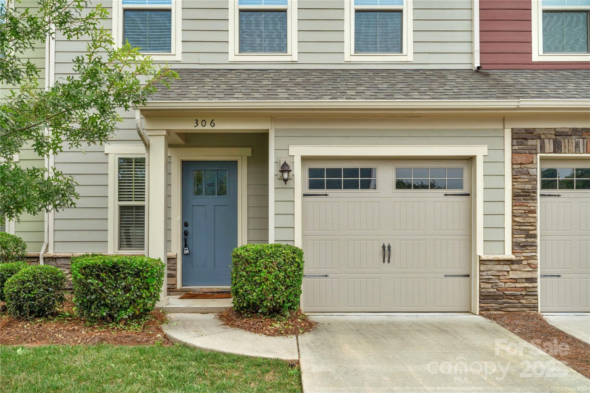 Property image 2 at 306 Scenic View Lane, Matthews, NC 28104