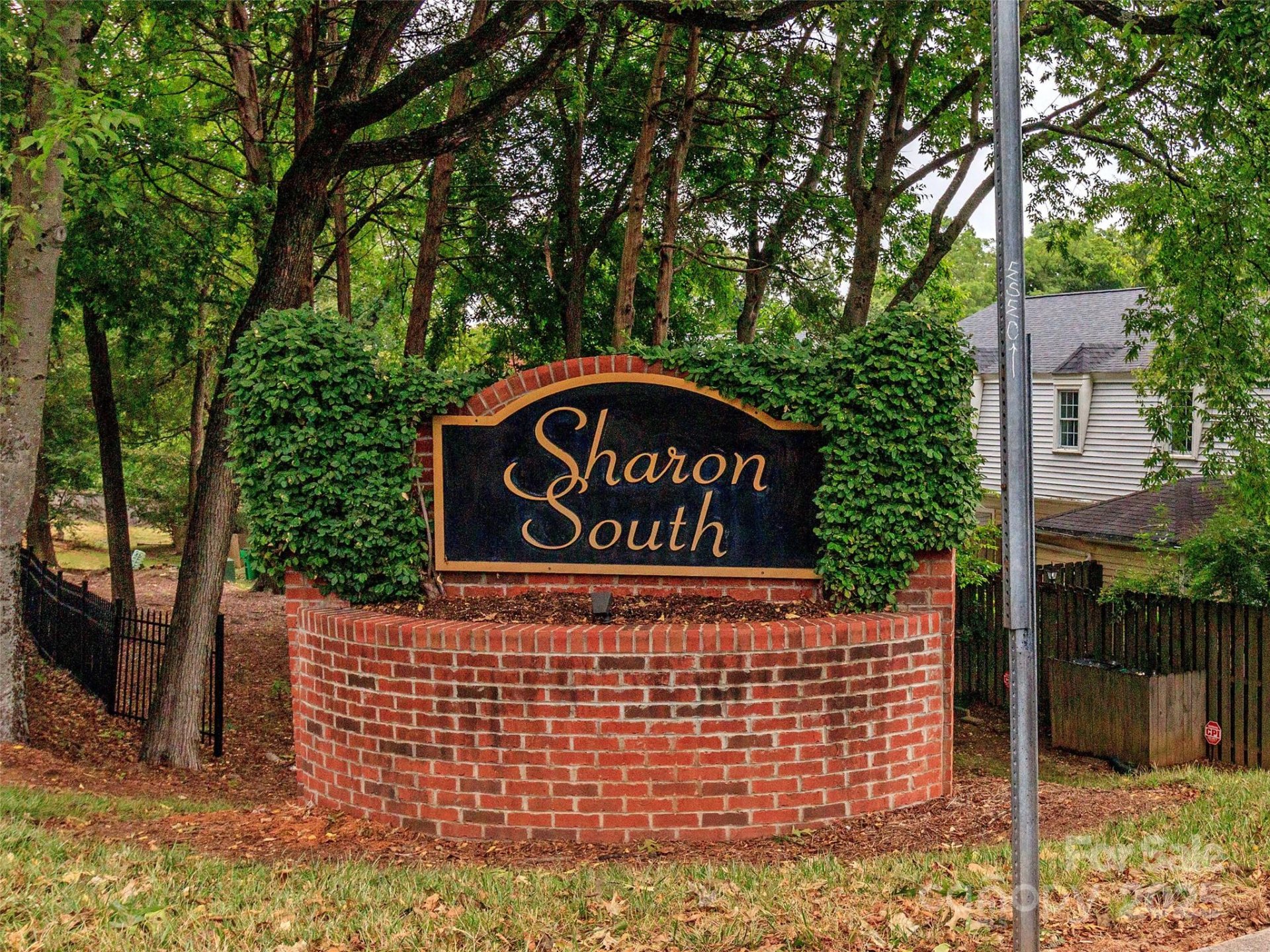 Property image 5 at 8300 Knights Bridge Road, Charlotte, NC 28210