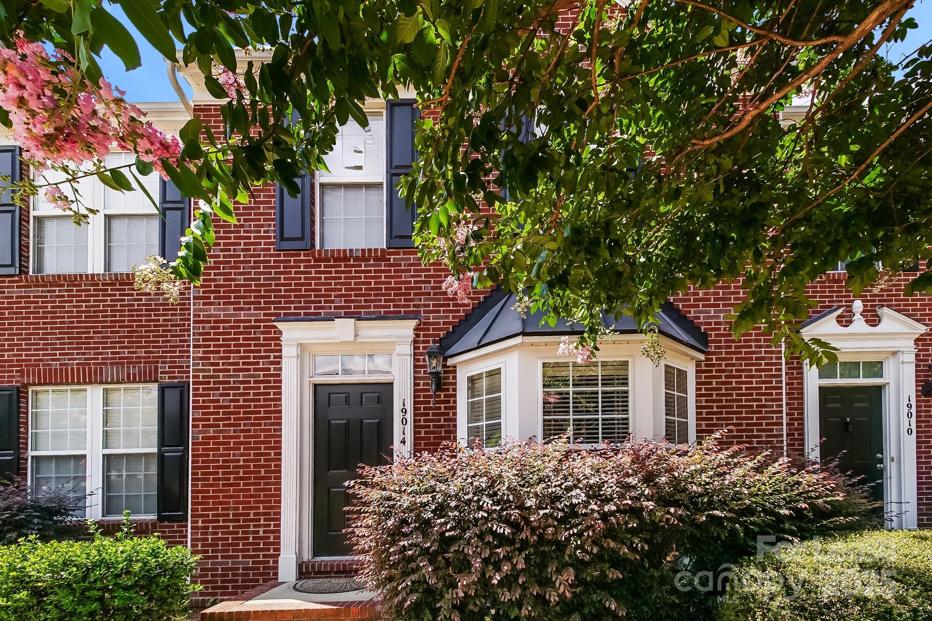 Property image 1 at 19014 Natalie Michelle Lane, Cornelius, NC 28031