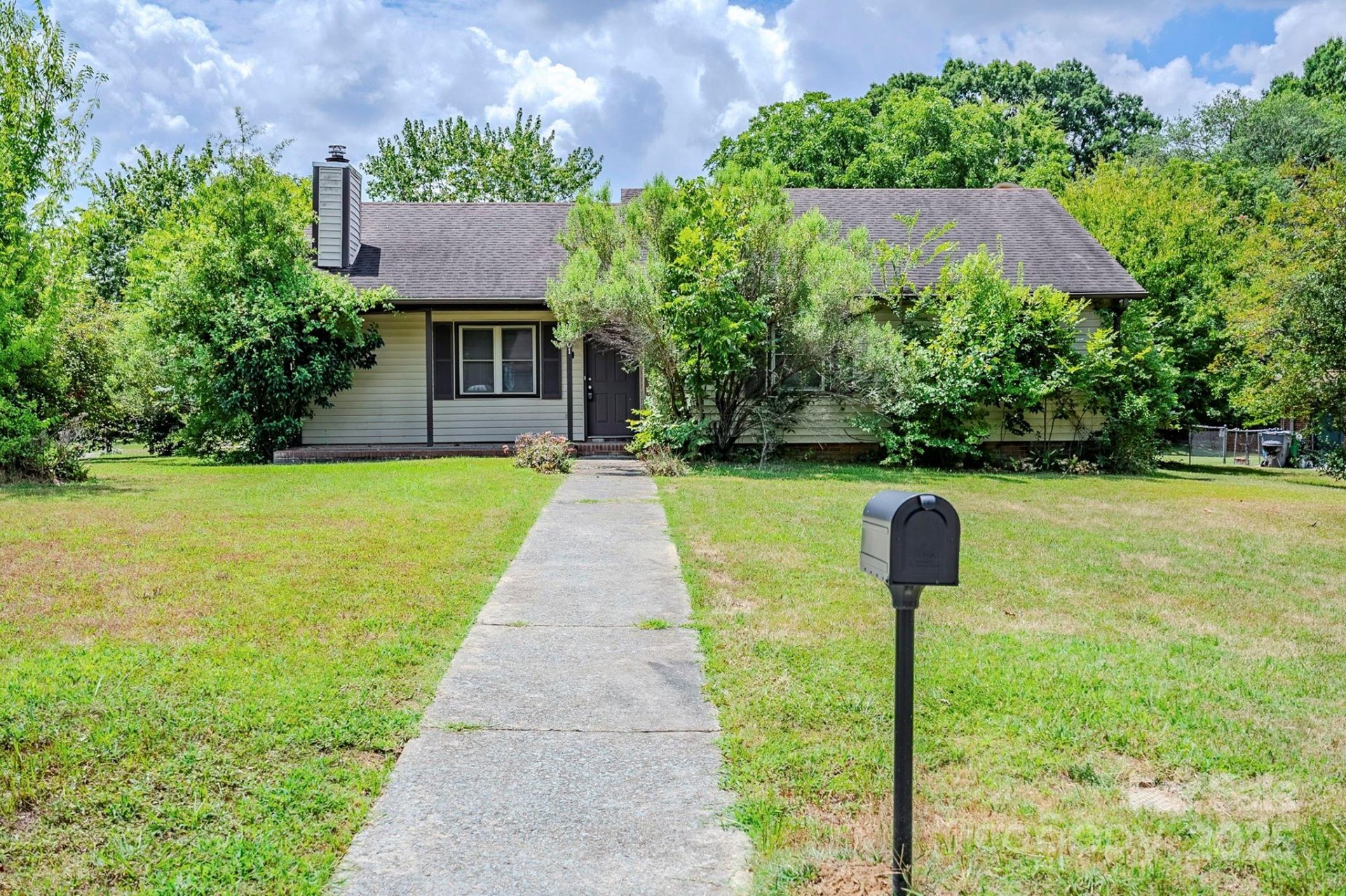 Property image 1 at 1901 Ranchwood Drive, Charlotte, NC 28217