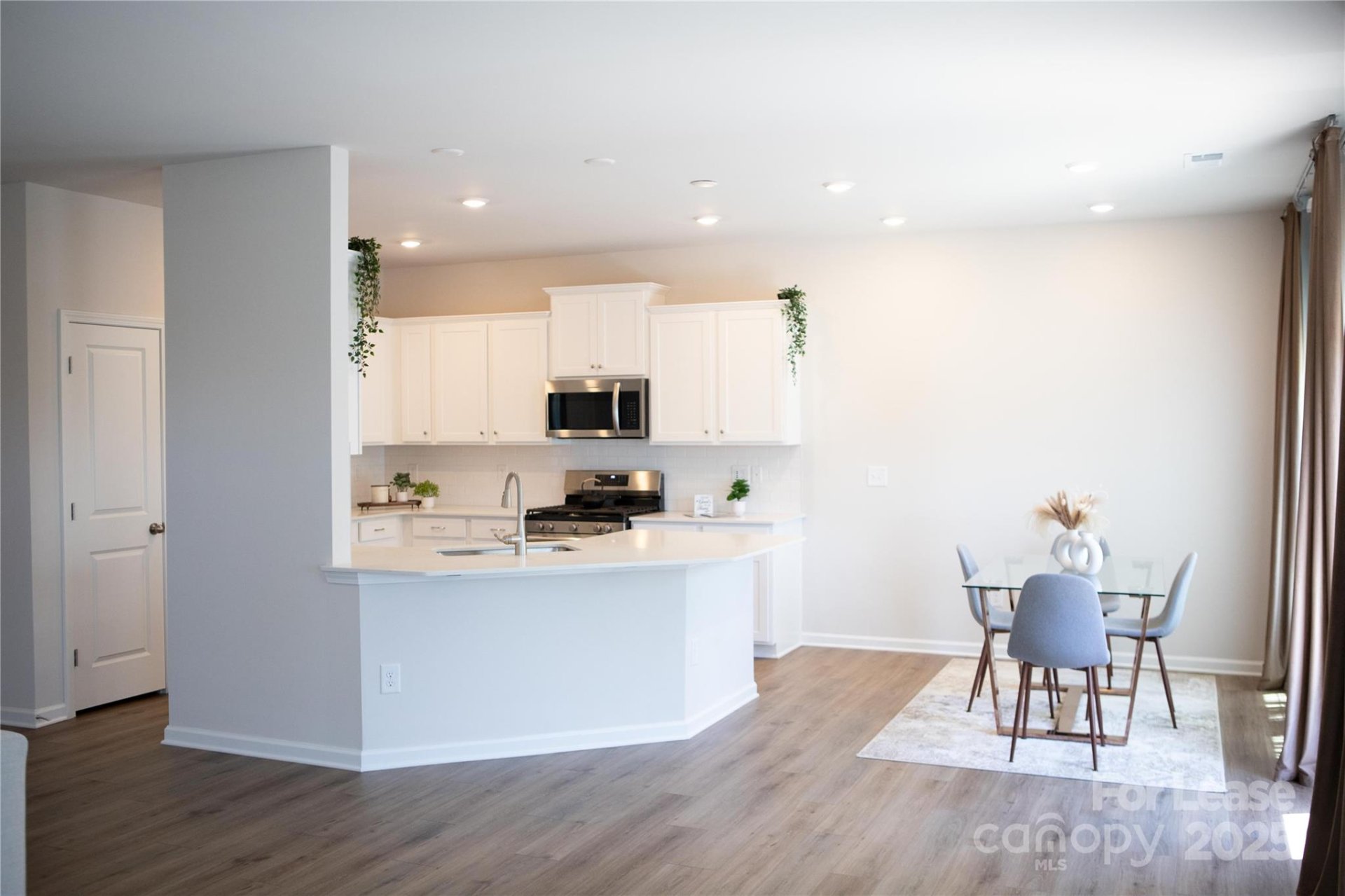 Property image 3 at 13020 Lannister Drive, Charlotte, NC 28278