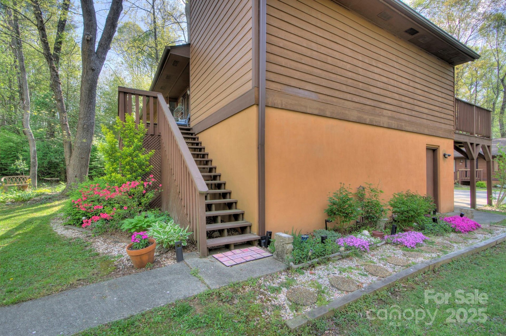 Property image 3 at 39 Oak Court, Fletcher, NC 28732