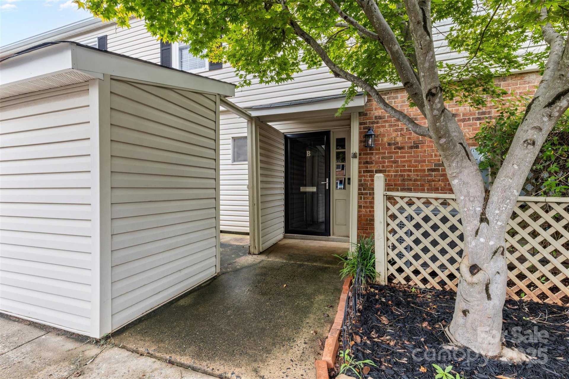 Property image 3 at 5909 Quail Hollow Road, Charlotte, NC 28210