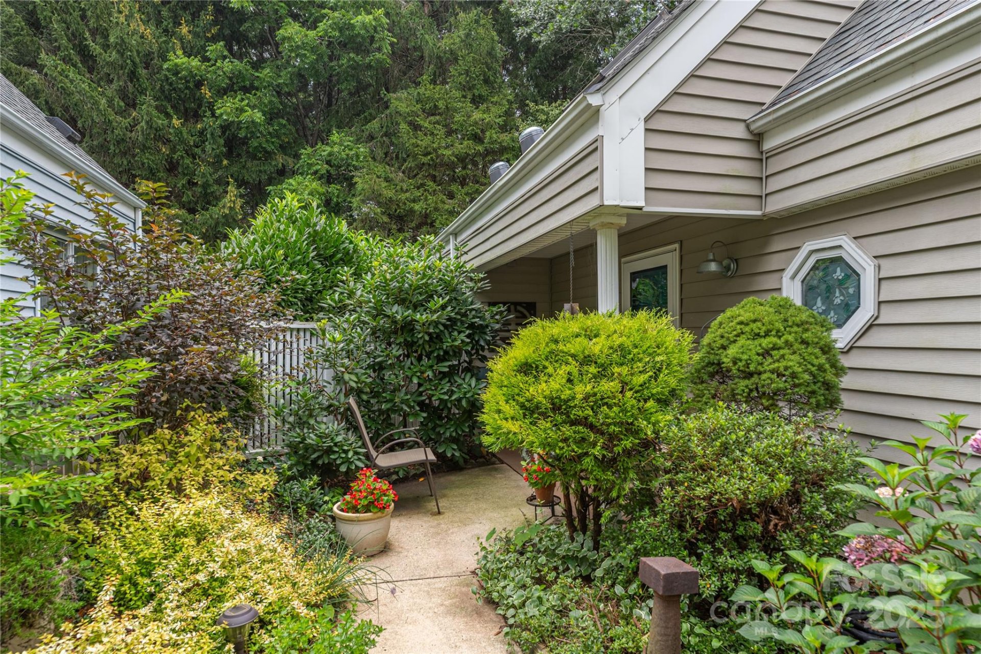Property image 3 at 2 Stuart Circle, Asheville, NC 28804