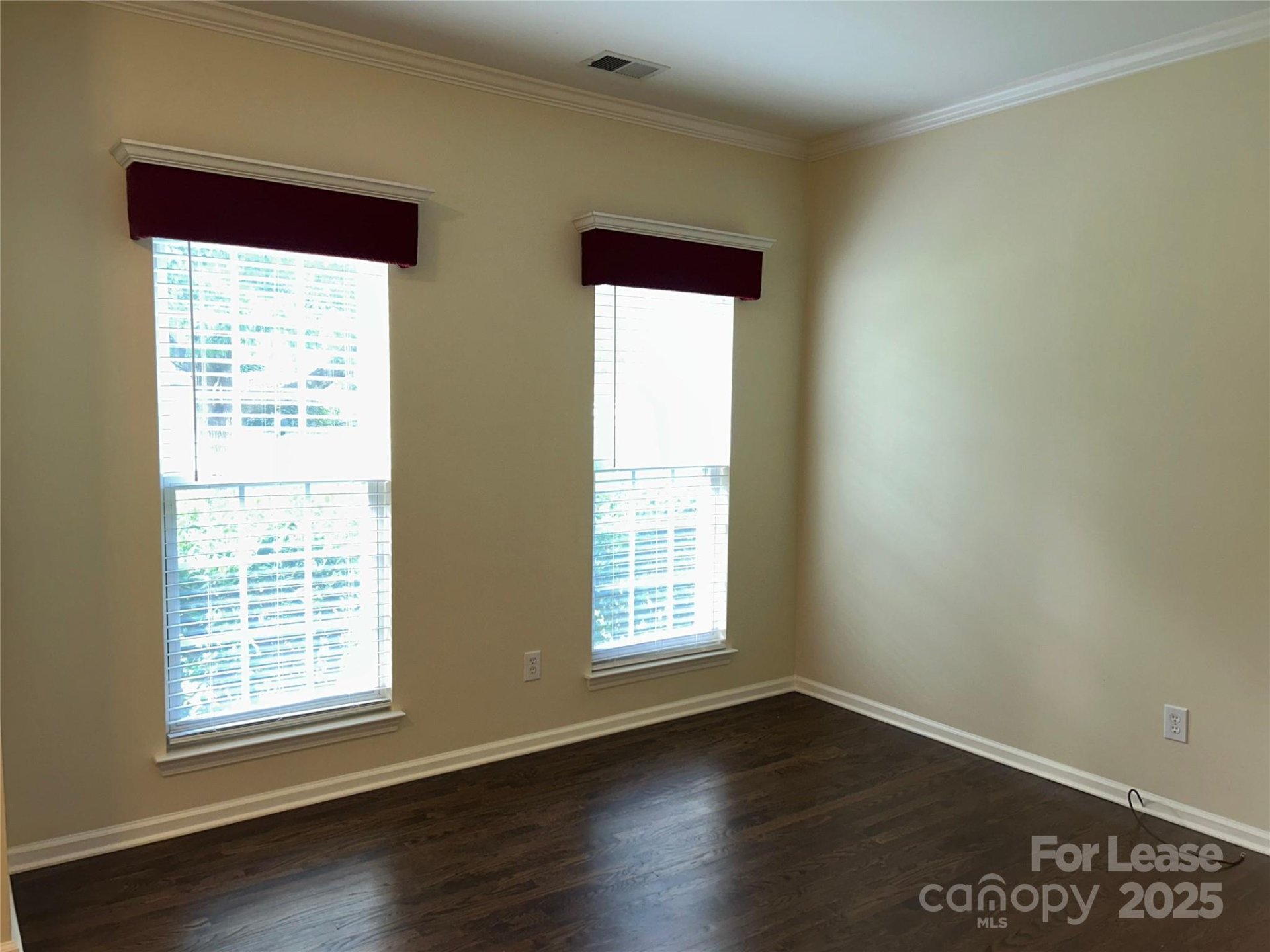 Property image 2 at 6217 Chavel Lane, Charlotte, NC 28269