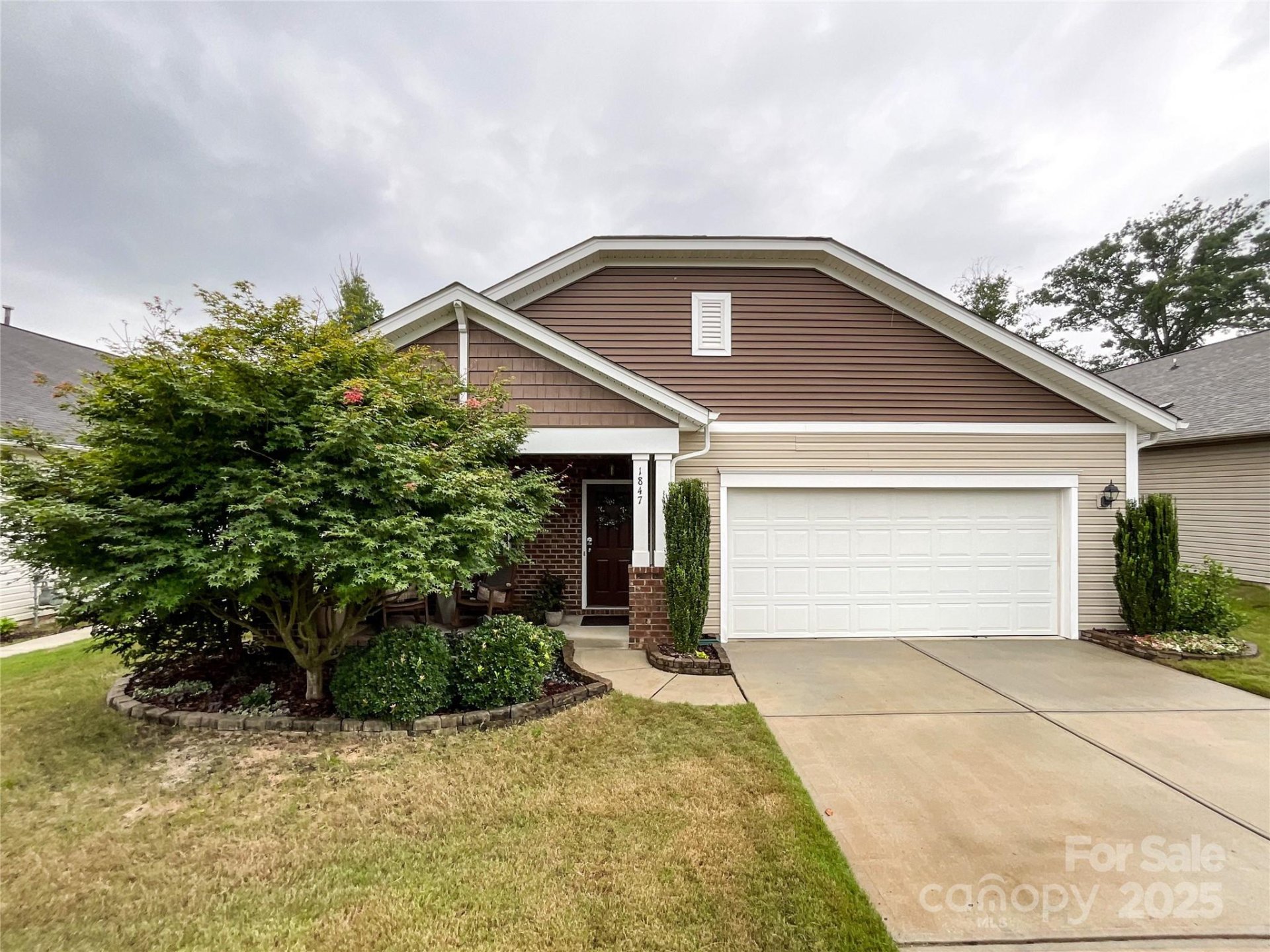 1847 Yellow Daisy Drive