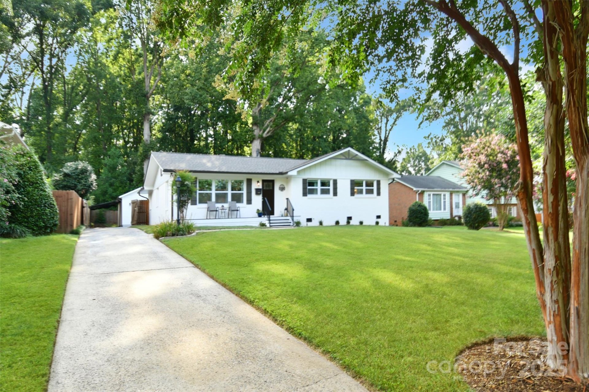 Property image 1 at 4014 Larkspur Lane, Charlotte, NC 28205