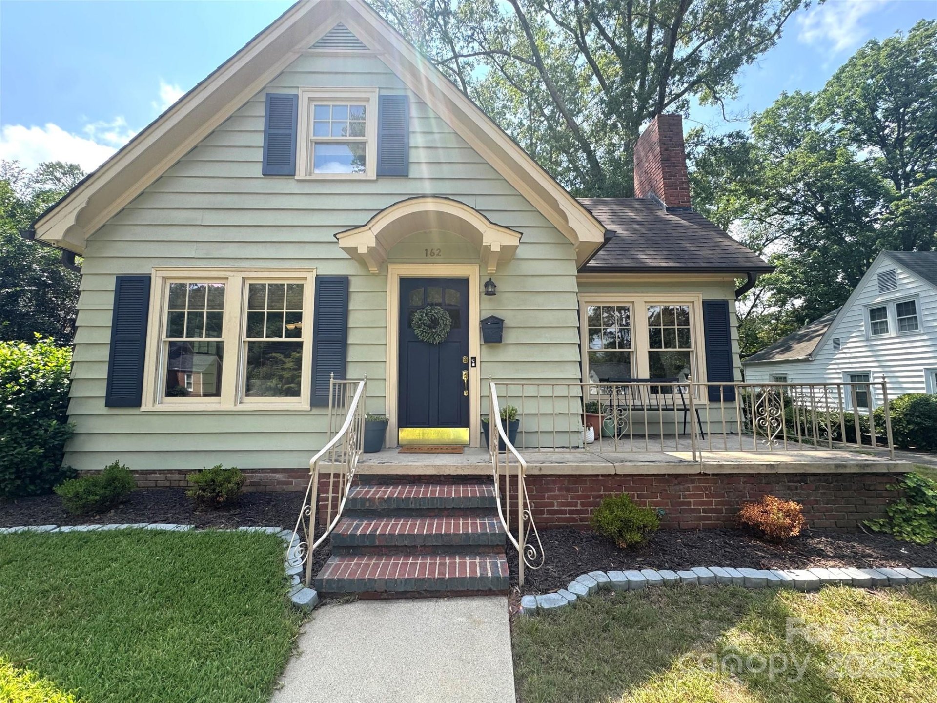 162 Se Louise Drive