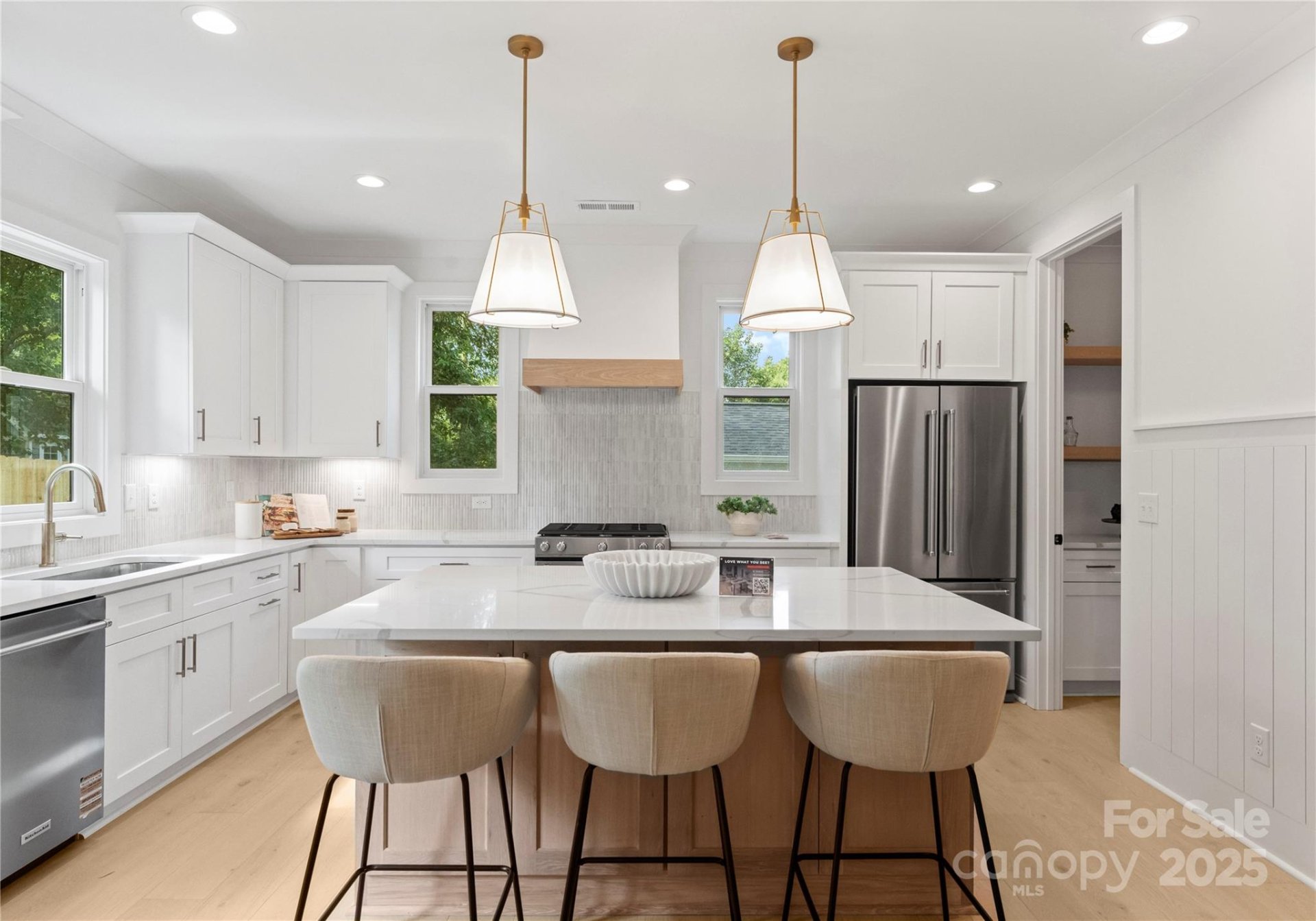 Property image 2 at 300 Gene Avenue, Charlotte, NC 28205