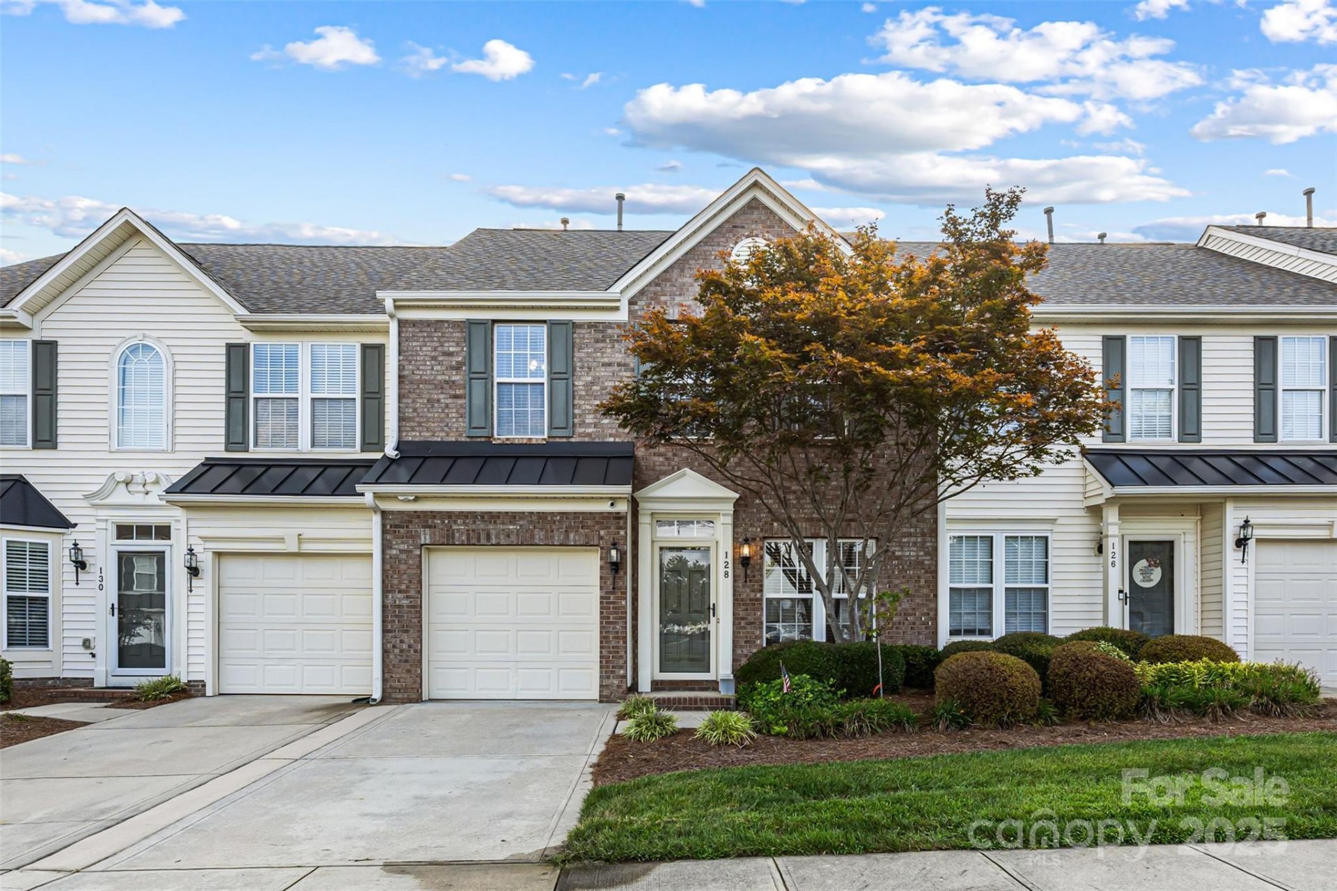 Autumn Cove At Lake Wylie, Lake Wylie community